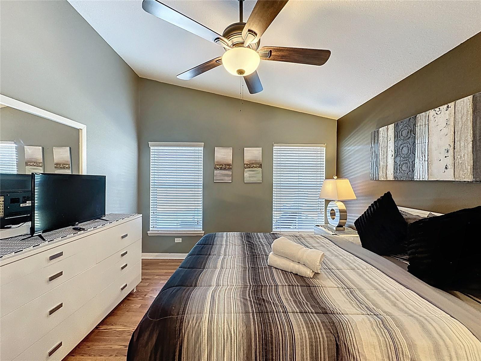 Image 43 of 65 For 2281 Royal Ridge Drive