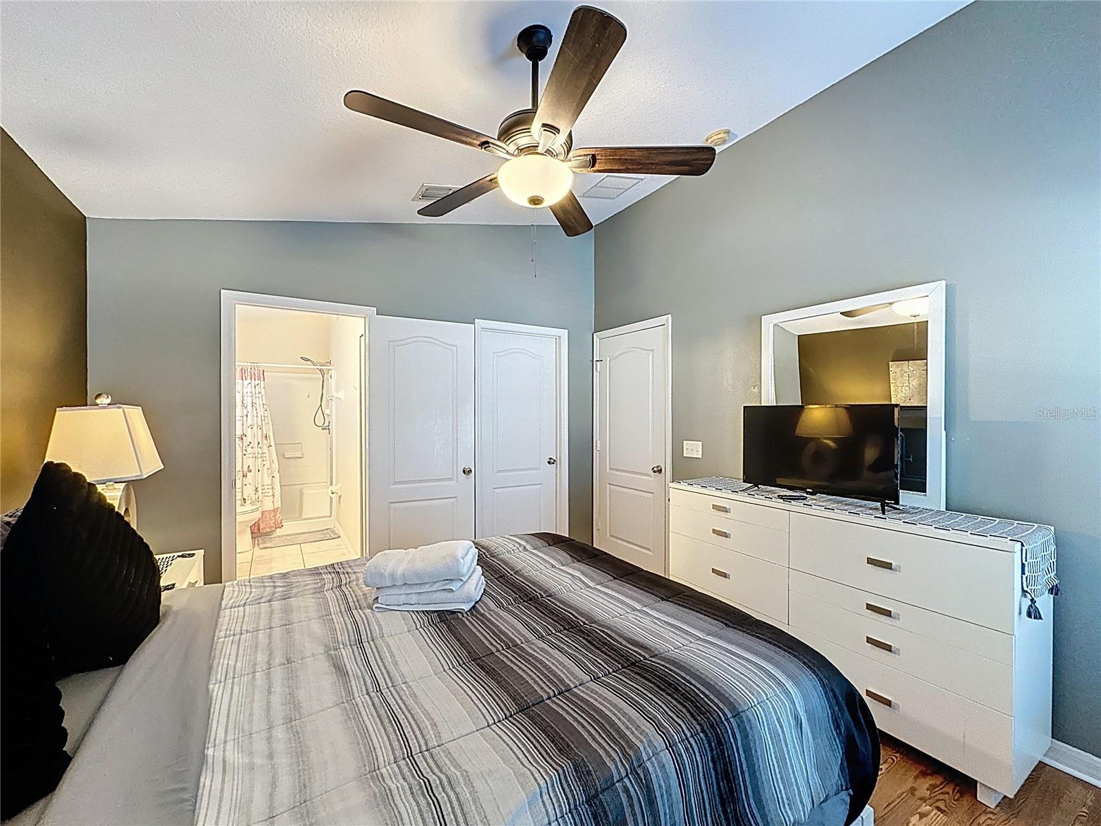 Image 46 of 65 For 2281 Royal Ridge Drive