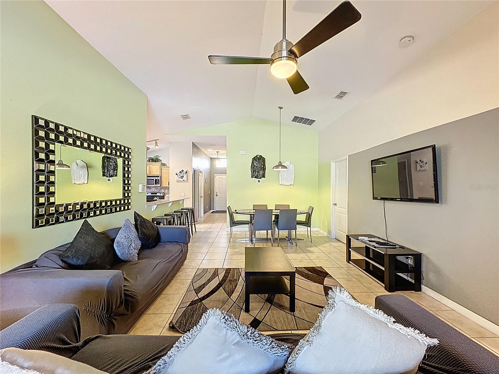 Image 9 of 65 For 2281 Royal Ridge Drive