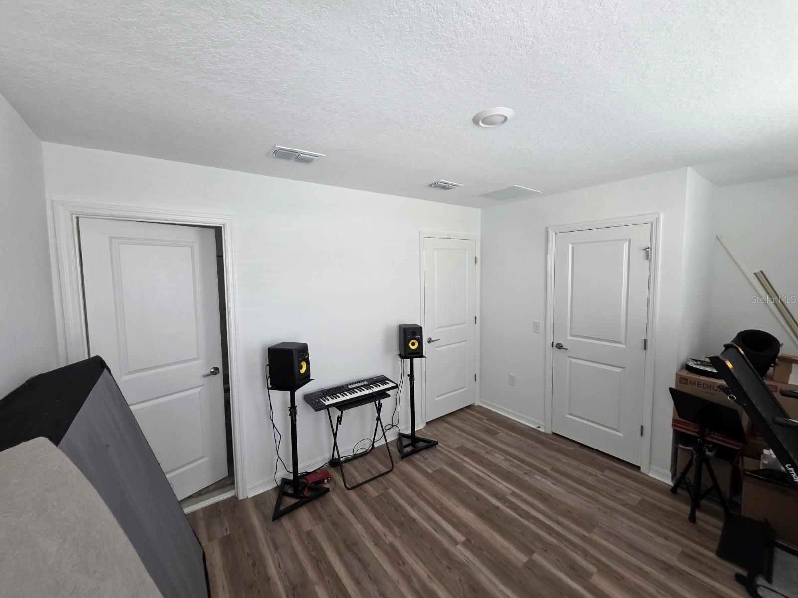 Image 19 of 28 For 3318 Composition Street