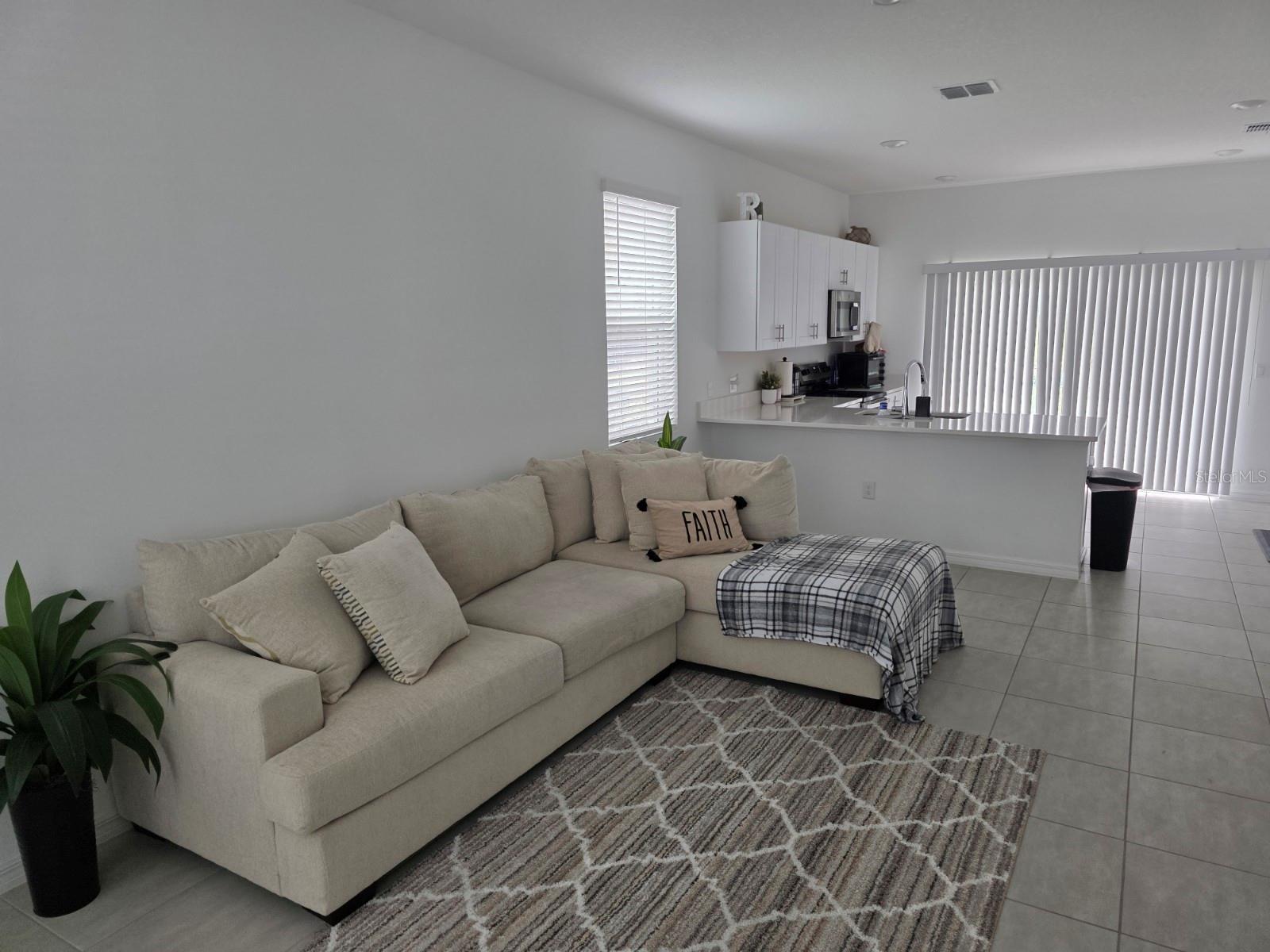 Image 5 of 28 For 3318 Composition Street