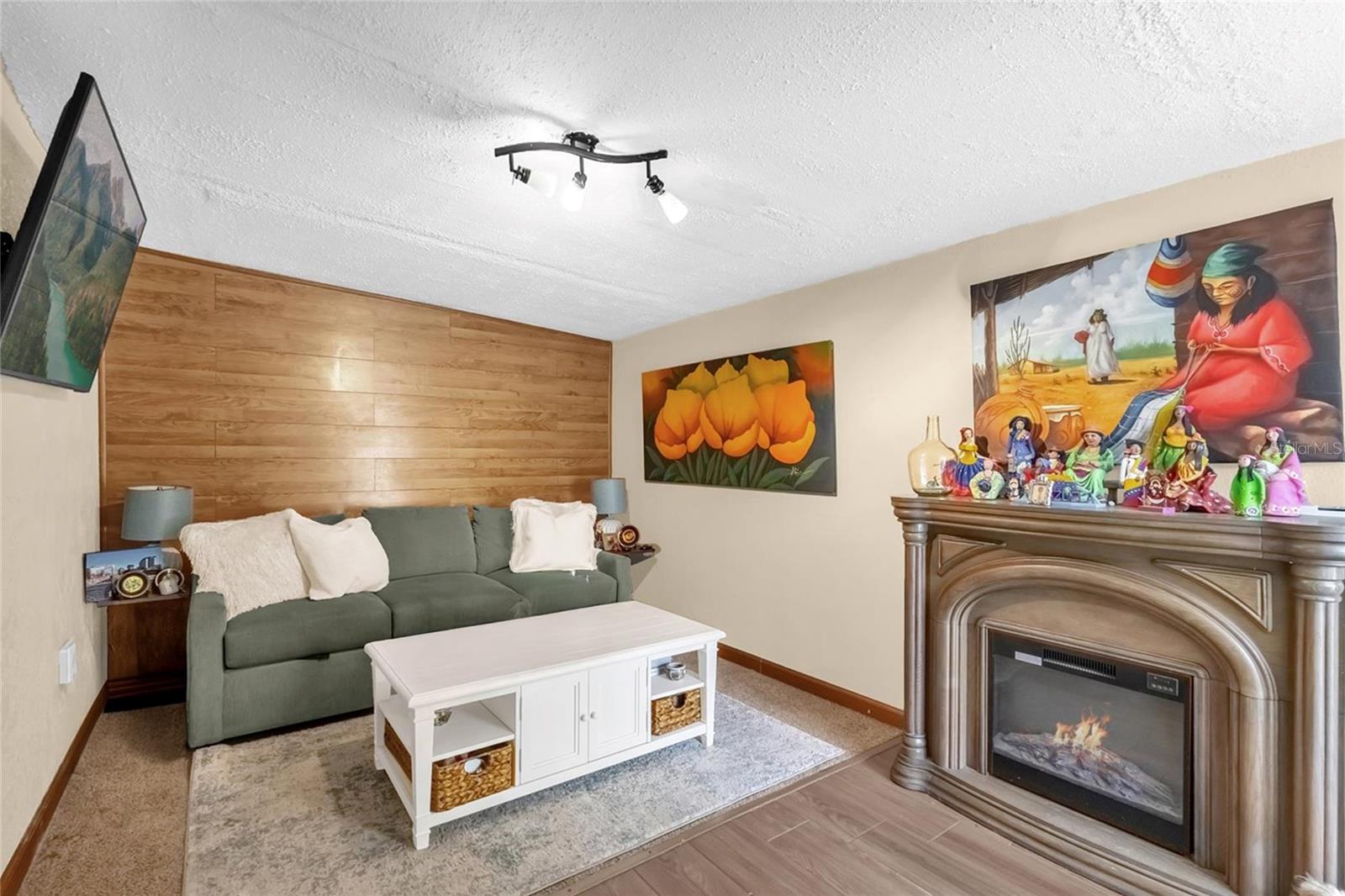 Image 10 of 26 For 5407 Conway Oaks Court