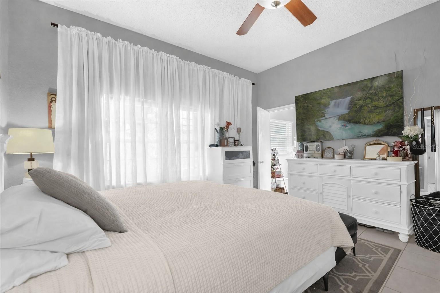 Image 15 of 26 For 5407 Conway Oaks Court