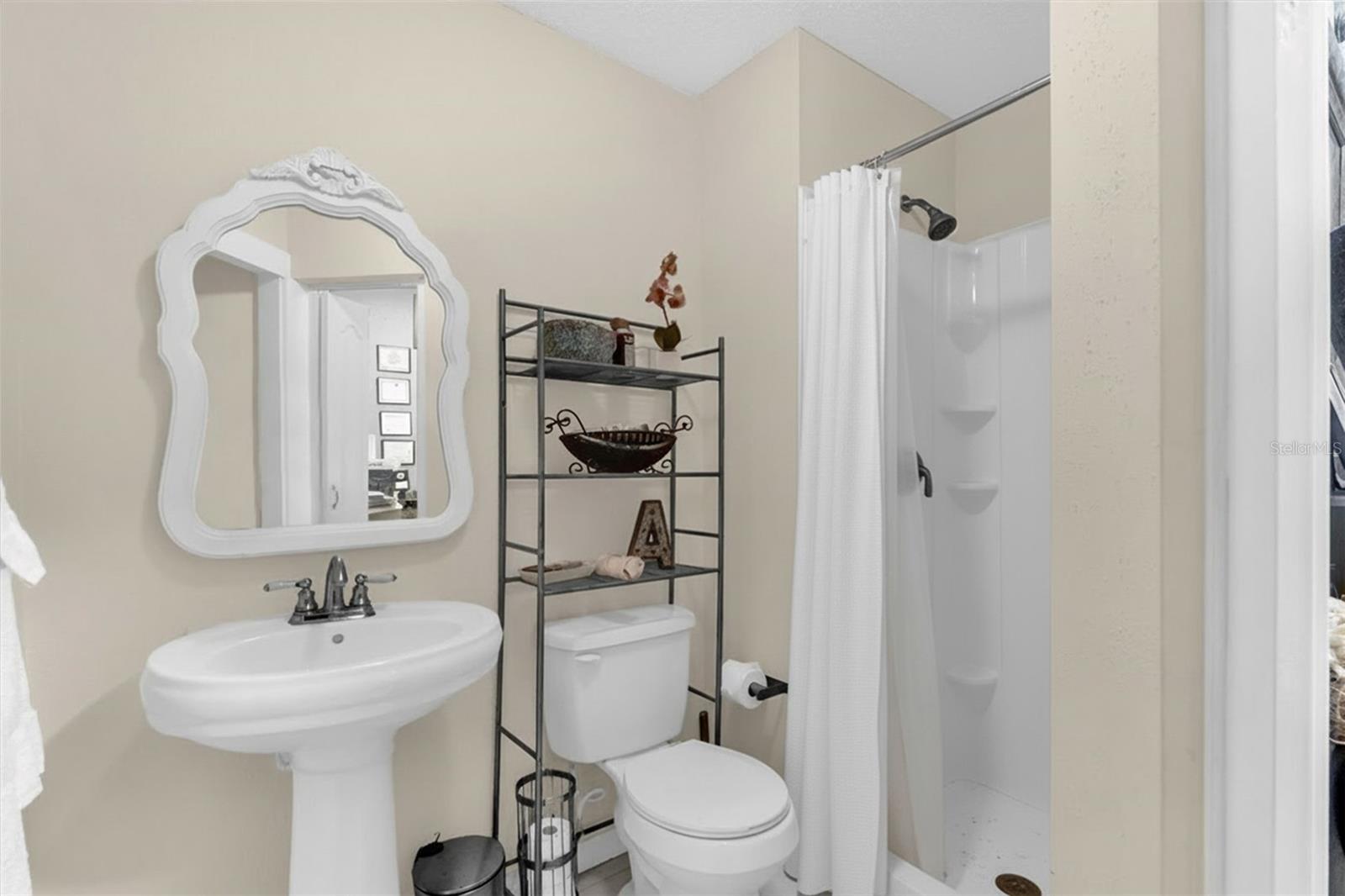 Image 18 of 26 For 5407 Conway Oaks Court