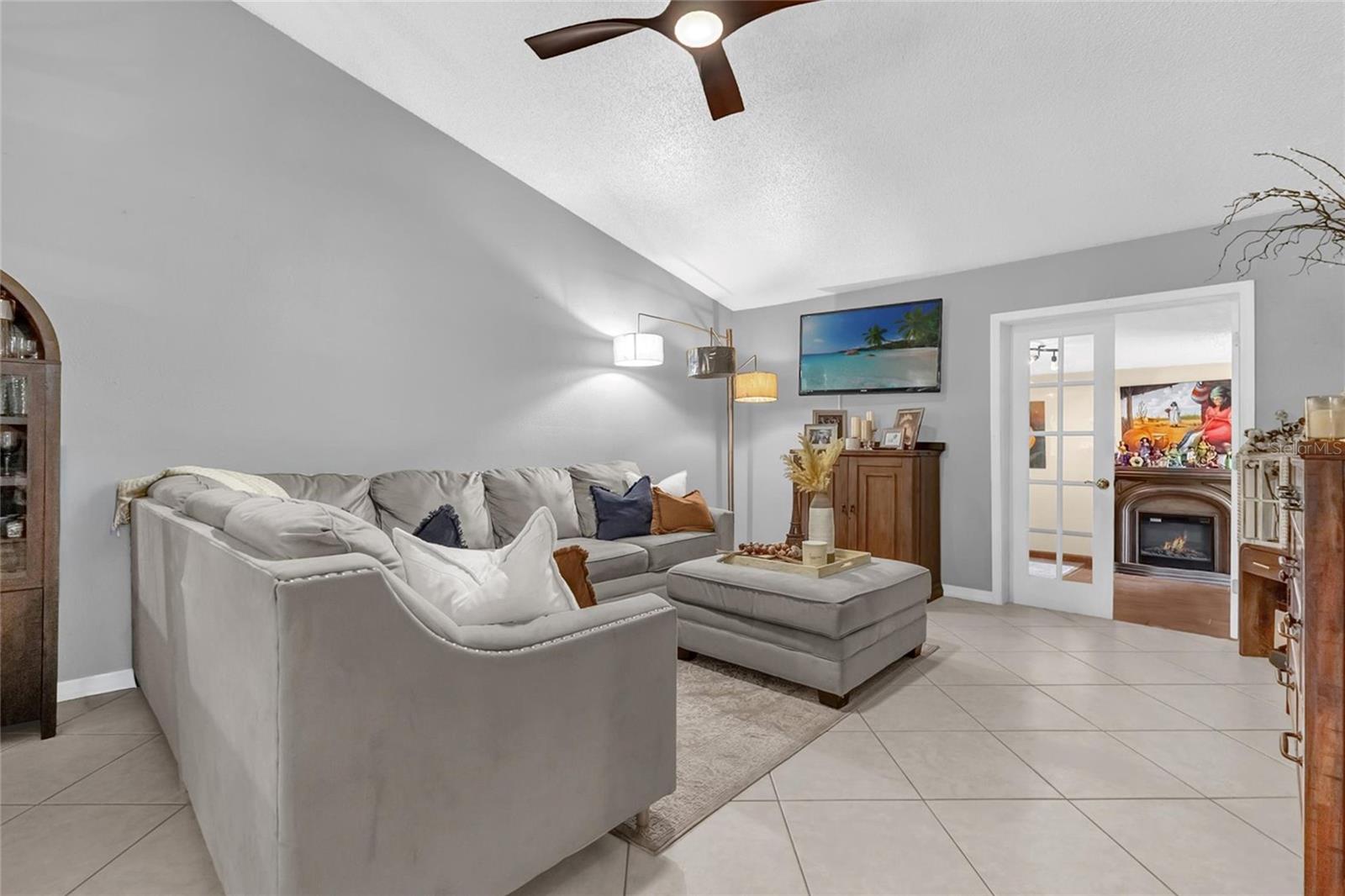 Image 4 of 26 For 5407 Conway Oaks Court