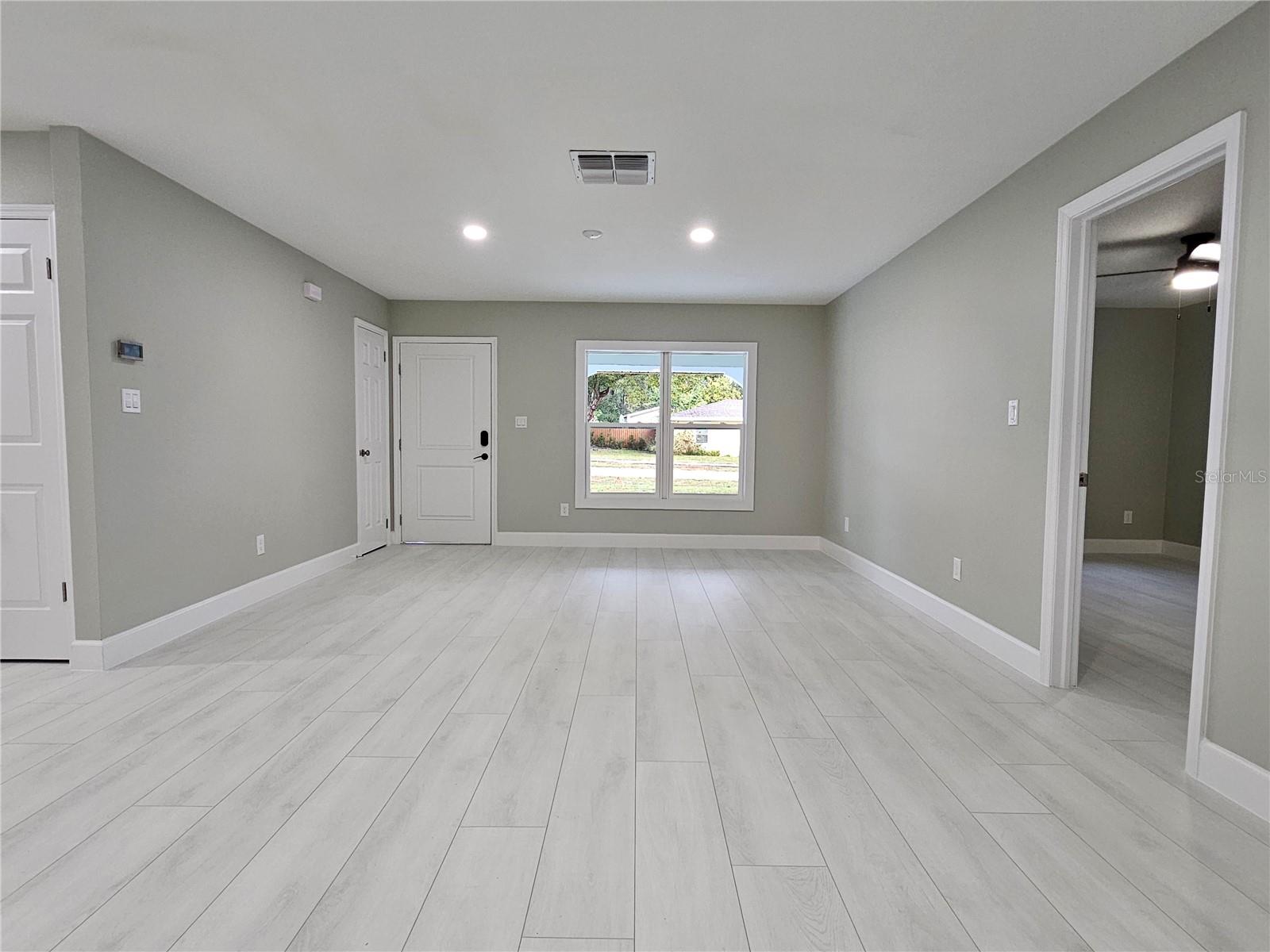 Image 10 of 32 For 113 Pearl Street