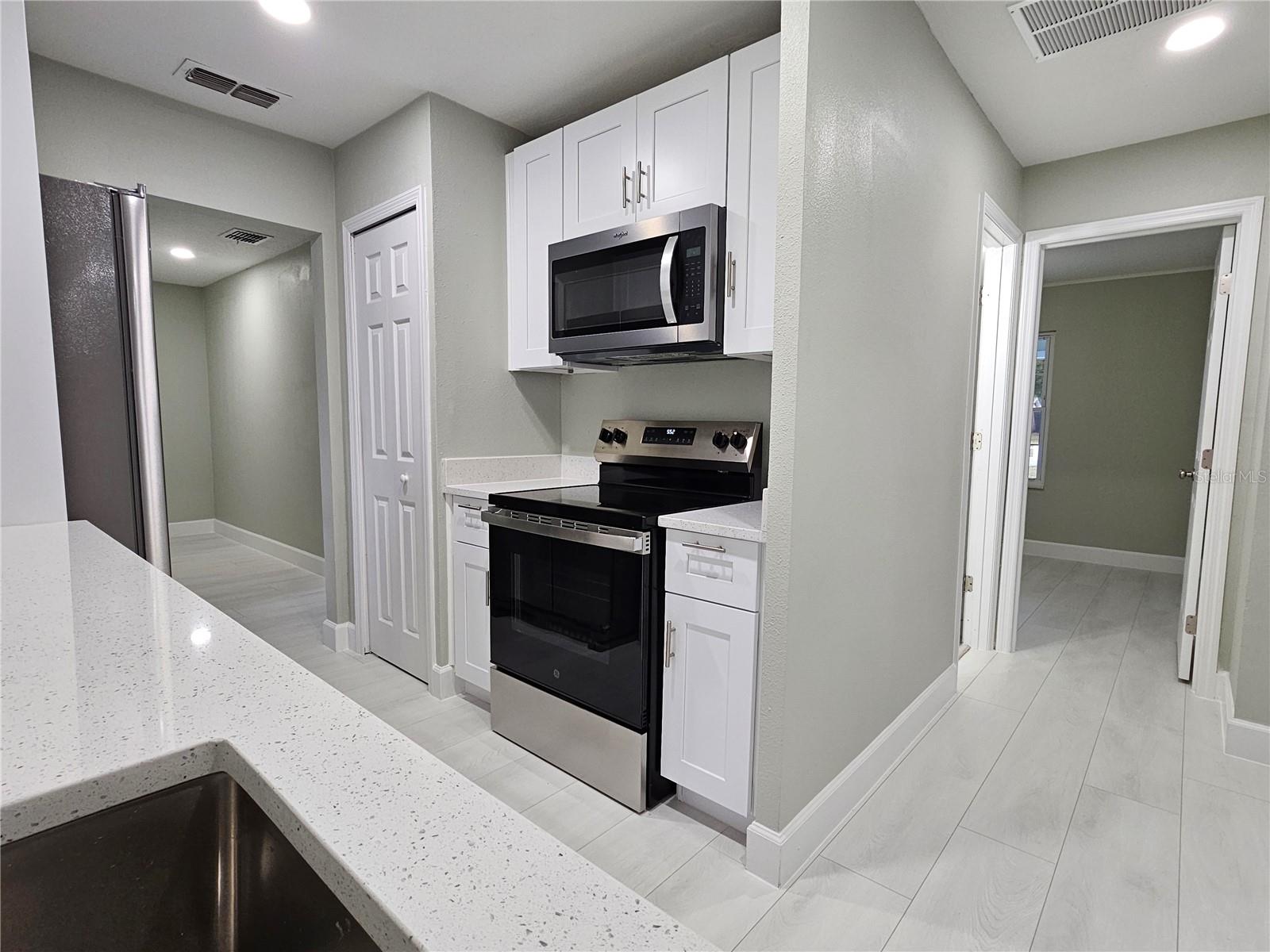 Image 7 of 32 For 113 Pearl Street