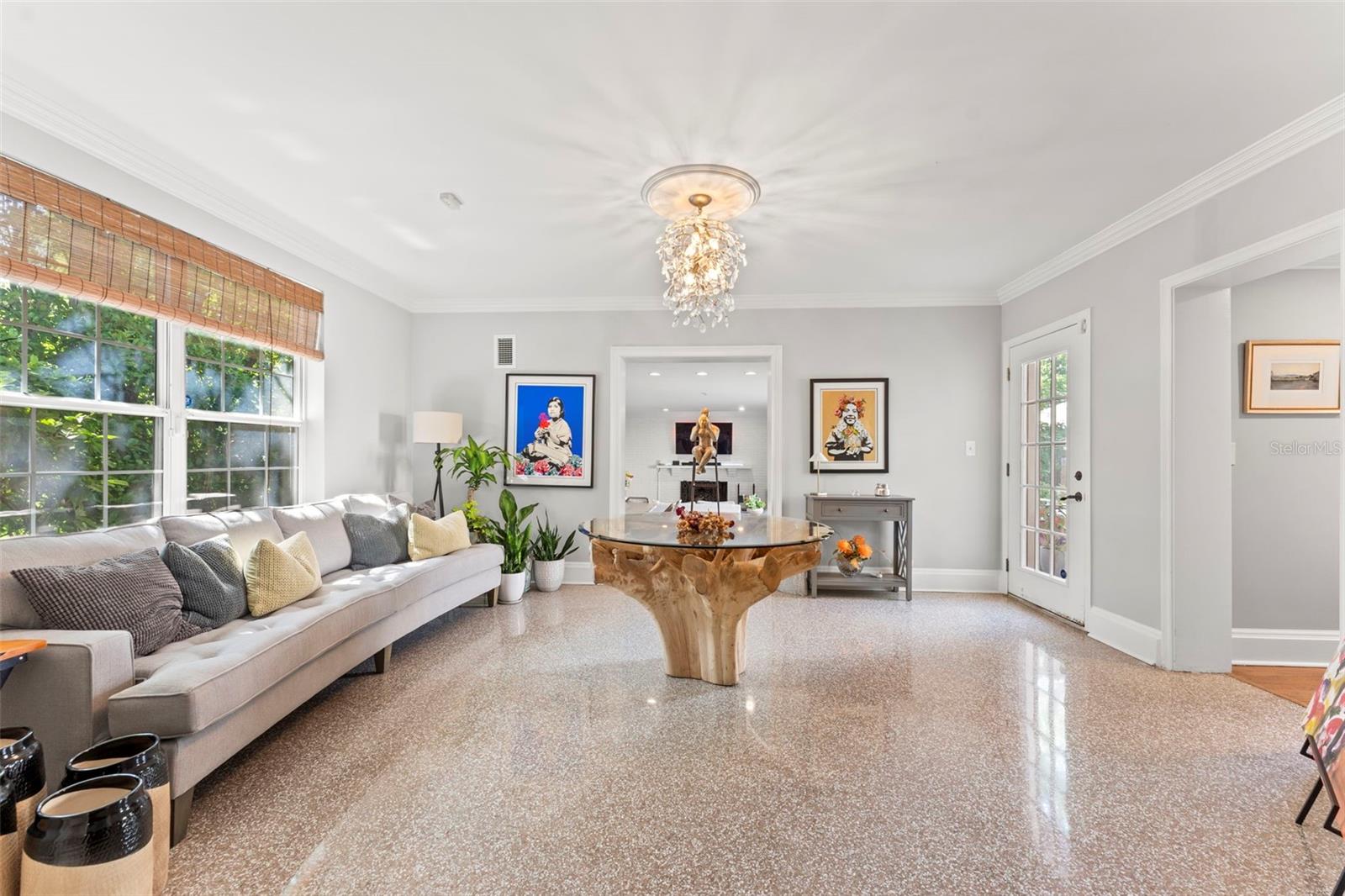 Image 10 of 57 For 1221 Oriental Gardens Road