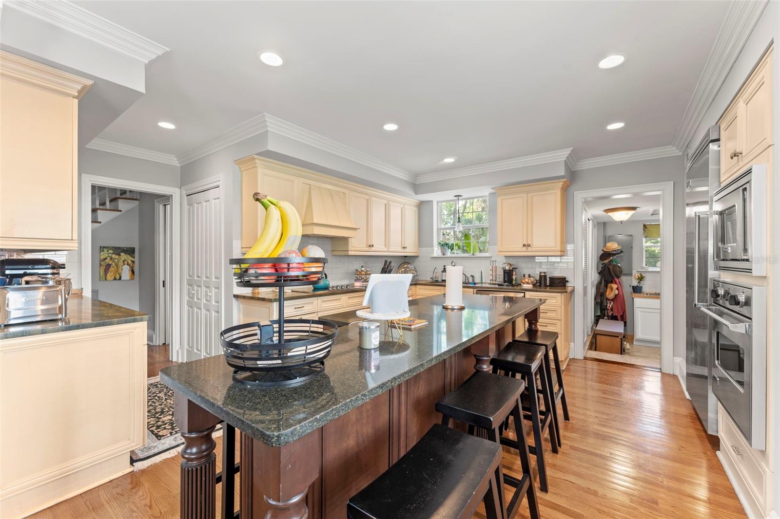 Image 22 of 57 For 1221 Oriental Gardens Road