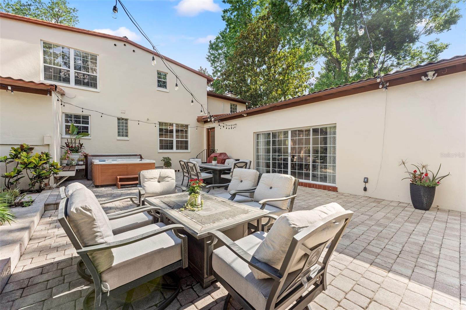 Image 37 of 57 For 1221 Oriental Gardens Road