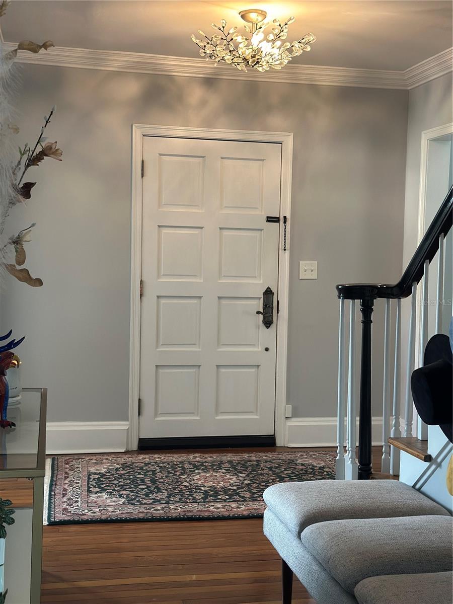 Image 4 of 57 For 1221 Oriental Gardens Road