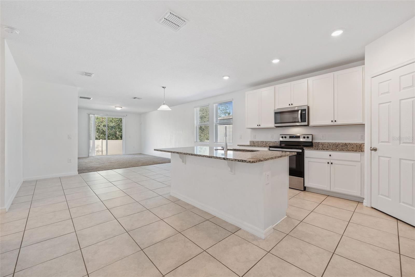 Image 13 of 38 For 1028 Kobuk Street