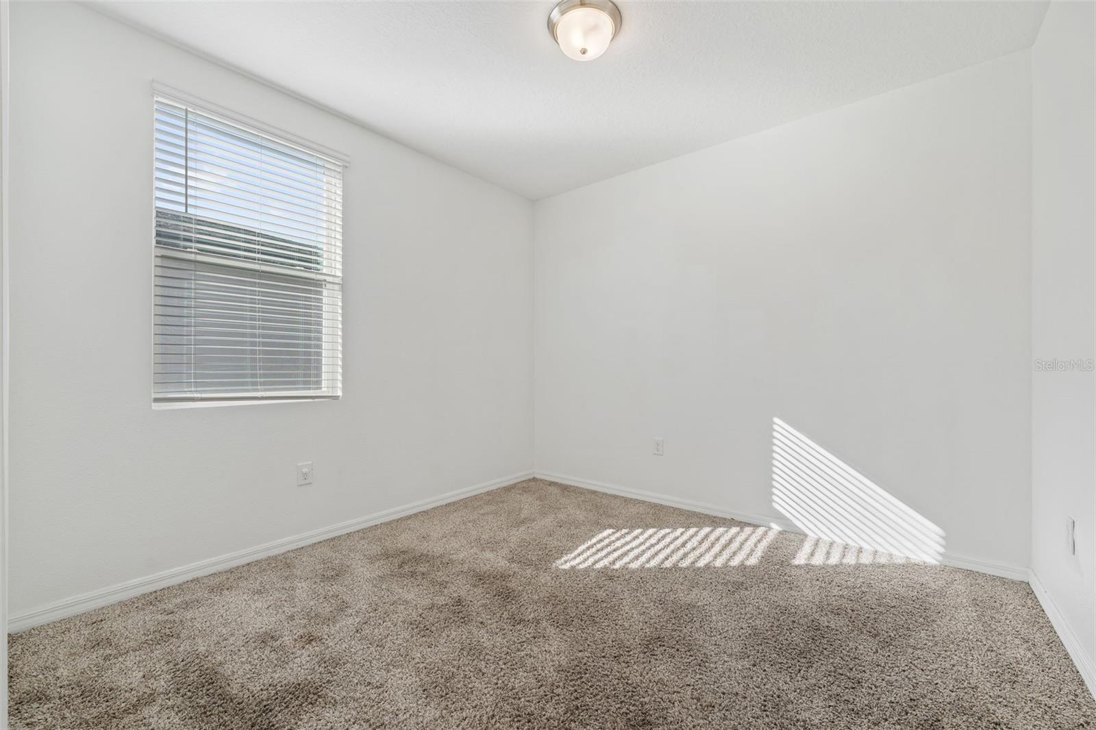 Image 16 of 38 For 1028 Kobuk Street