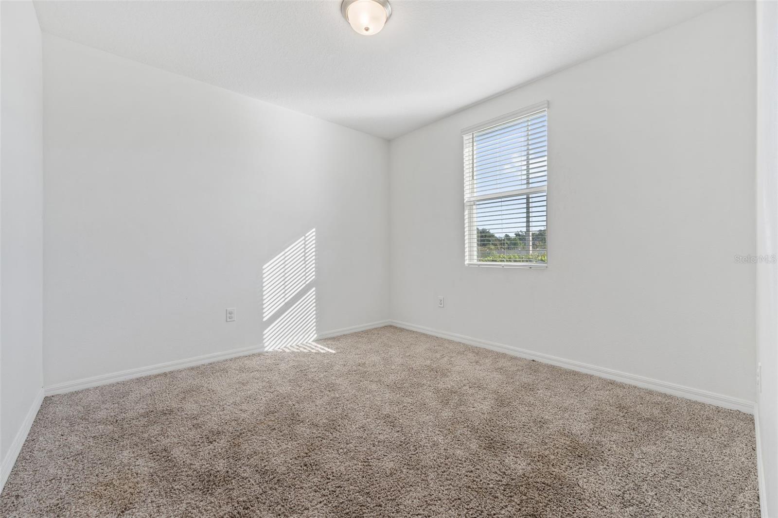 Image 28 of 38 For 1028 Kobuk Street