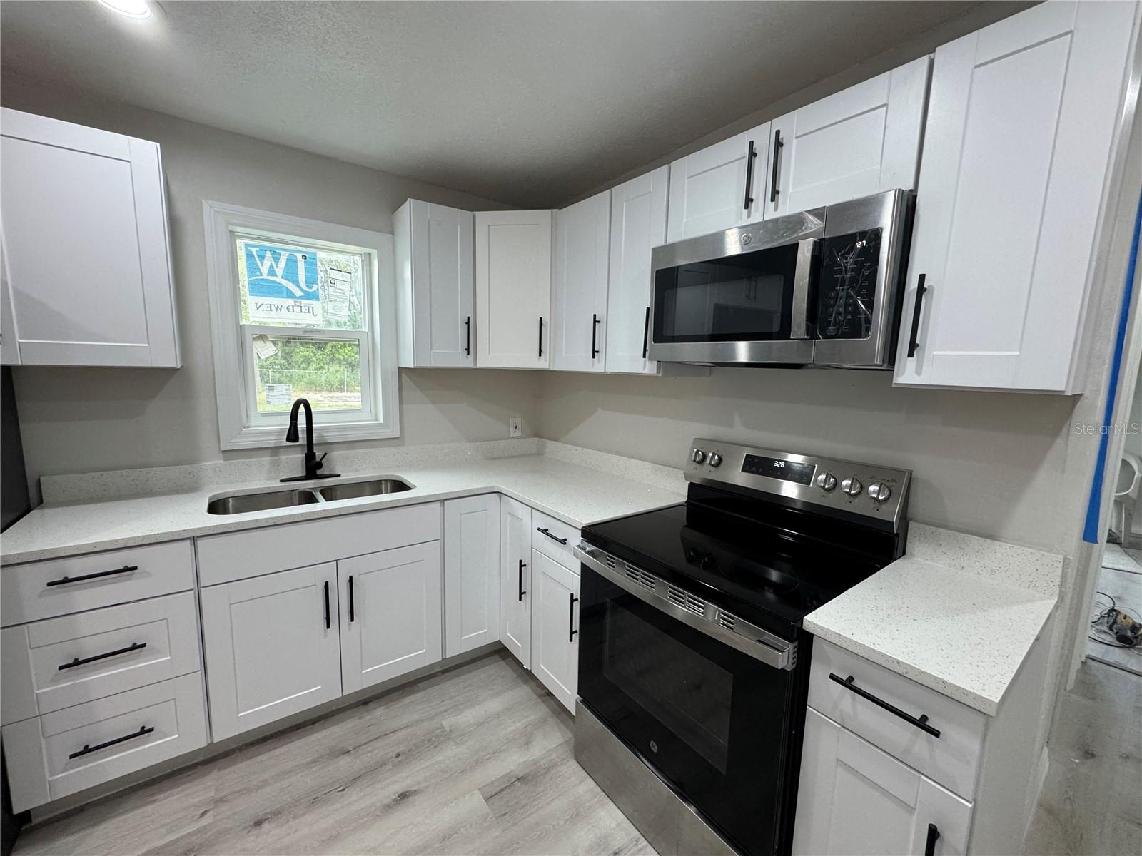 Image 8 of 15 For 2549 Olive Avenue