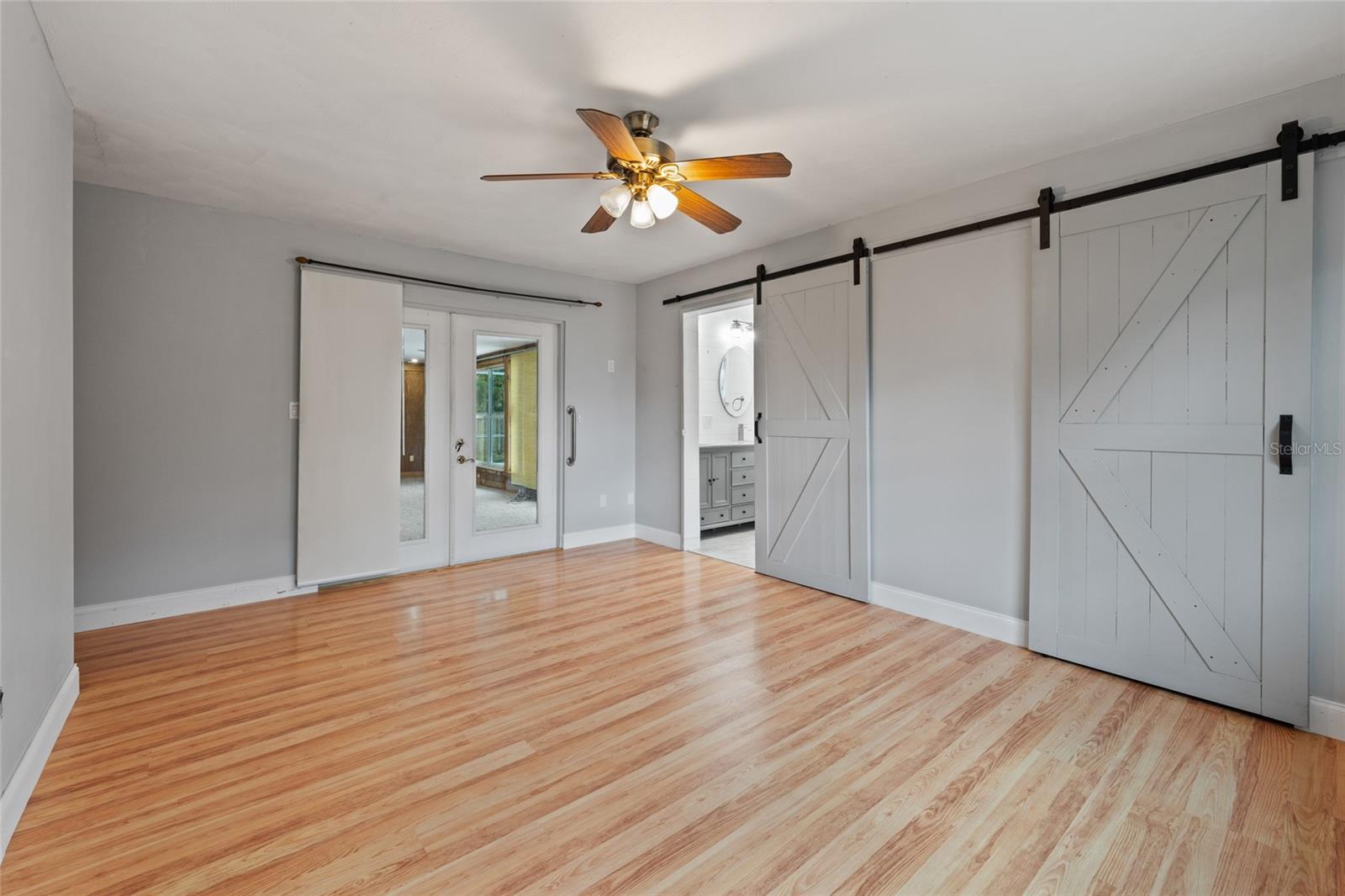 Image 16 of 34 For 5345 52nd Avenue