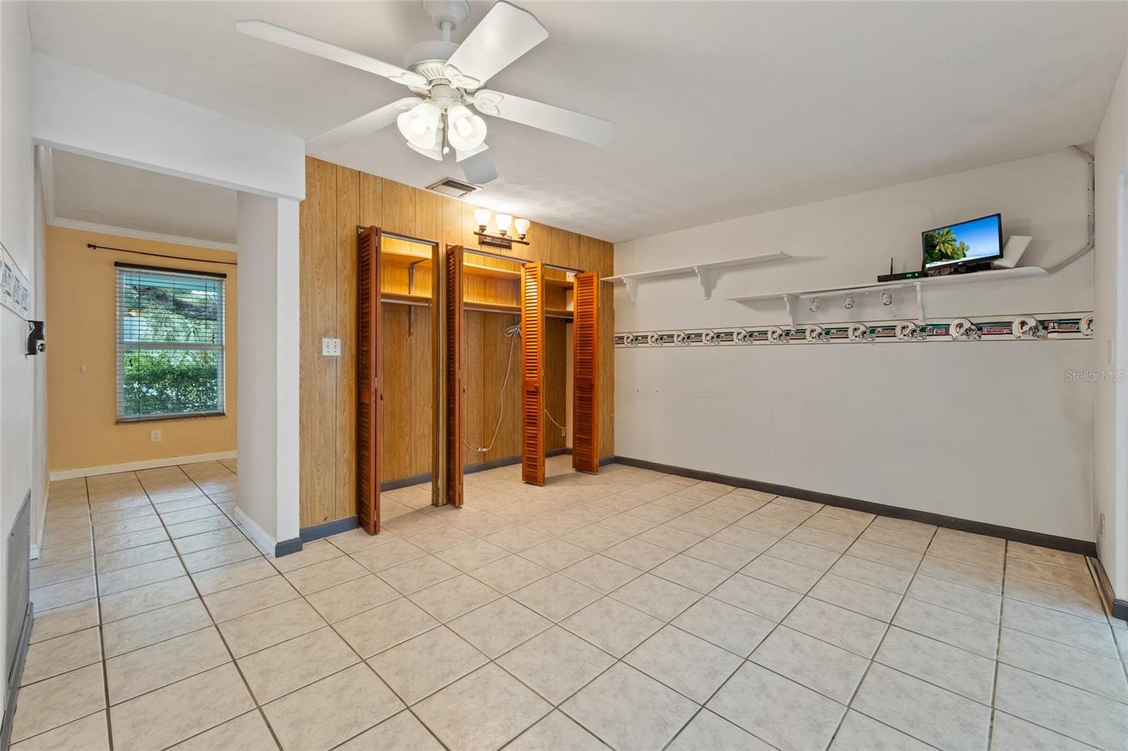 Image 9 of 34 For 5345 52nd Avenue