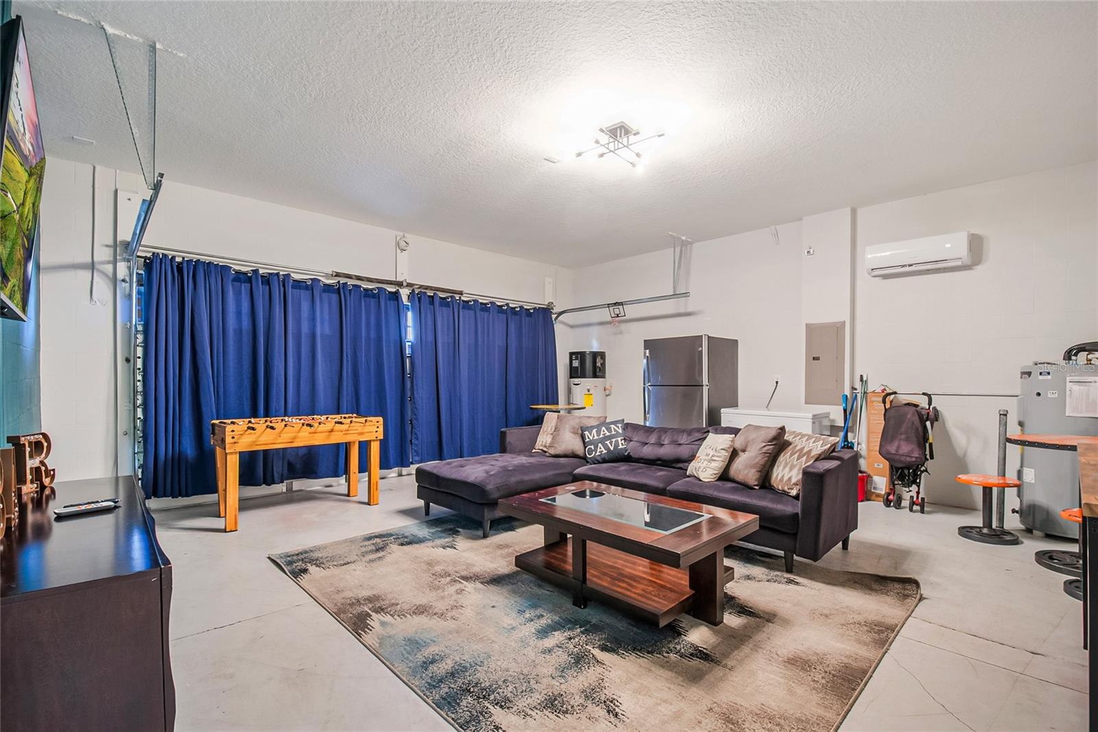 Image 11 of 96 For 1433 Thunderbird Road