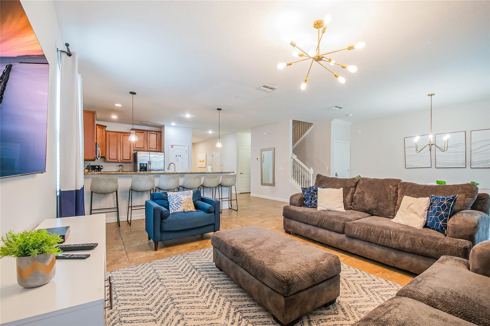 Image 29 of 96 For 1433 Thunderbird Road