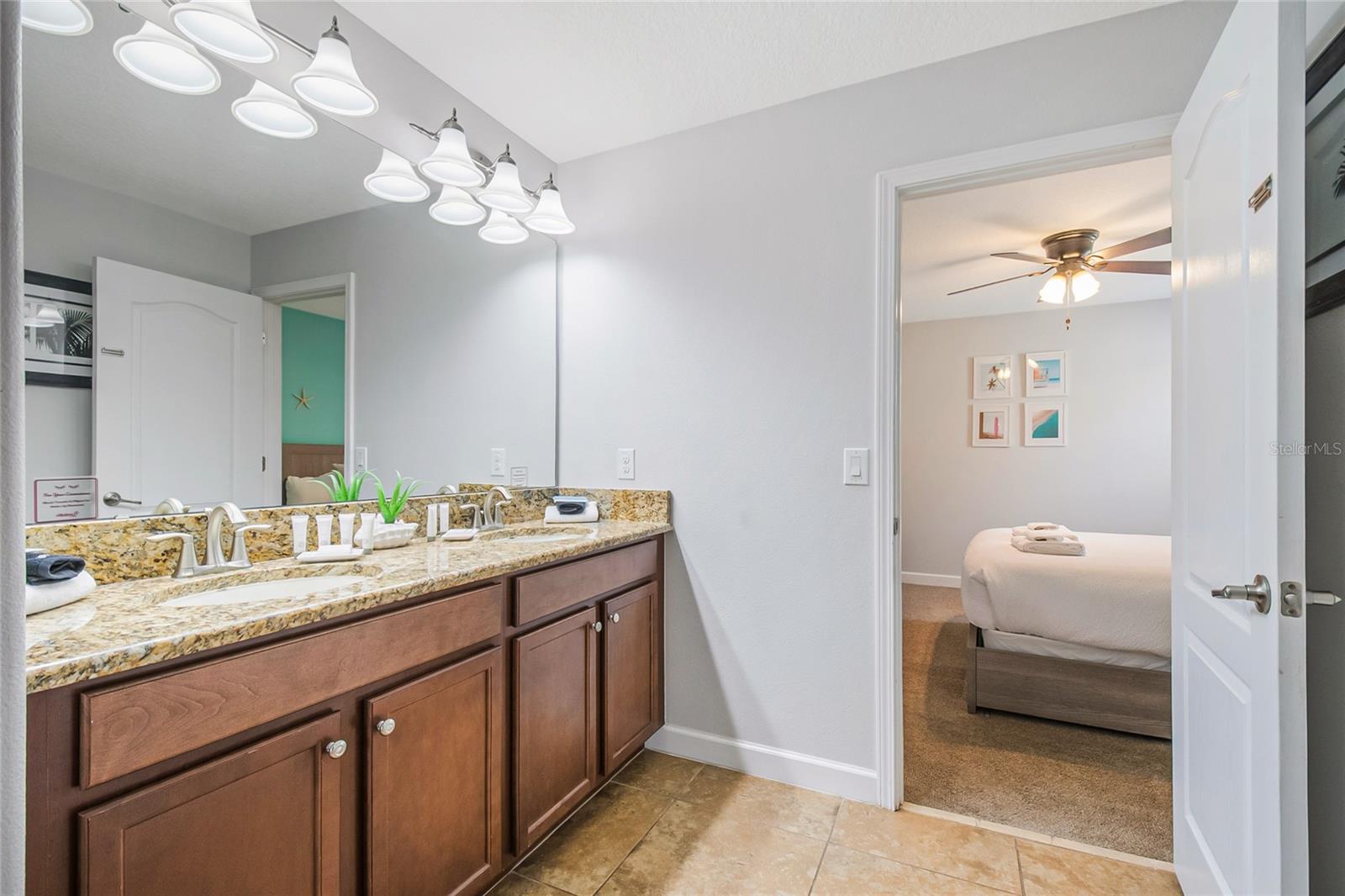 Image 43 of 96 For 1433 Thunderbird Road