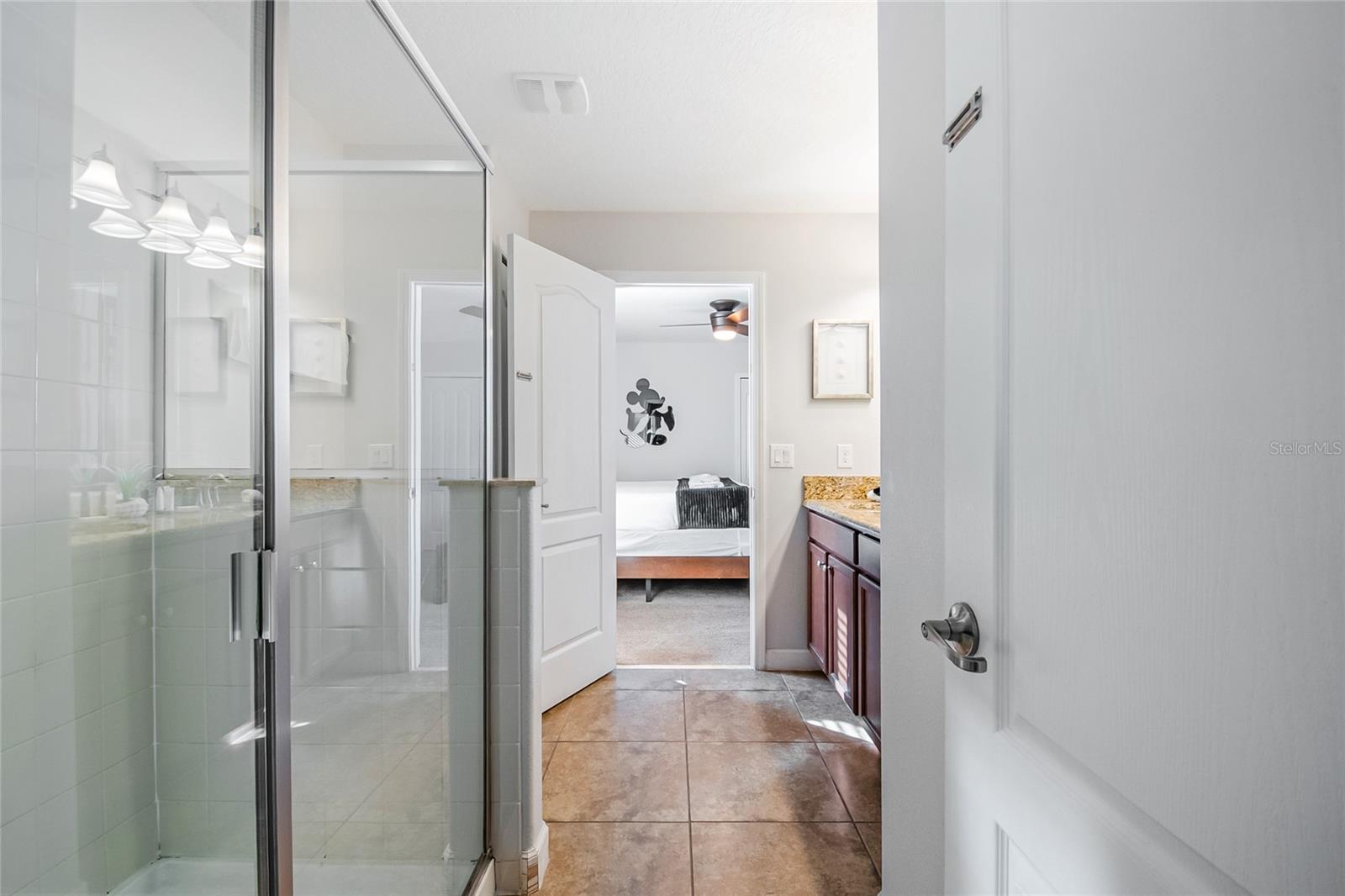 Image 50 of 96 For 1433 Thunderbird Road