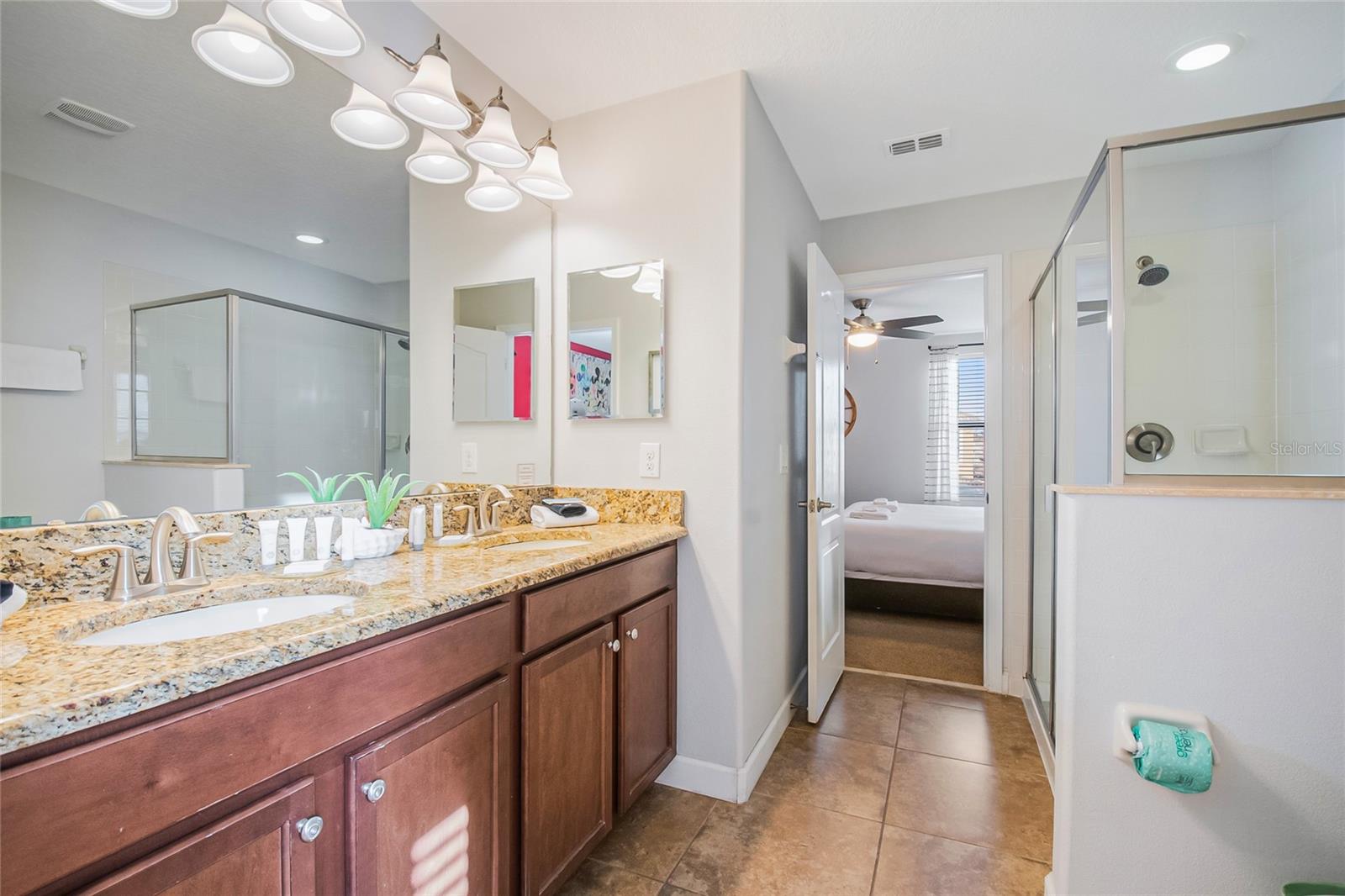 Image 51 of 96 For 1433 Thunderbird Road