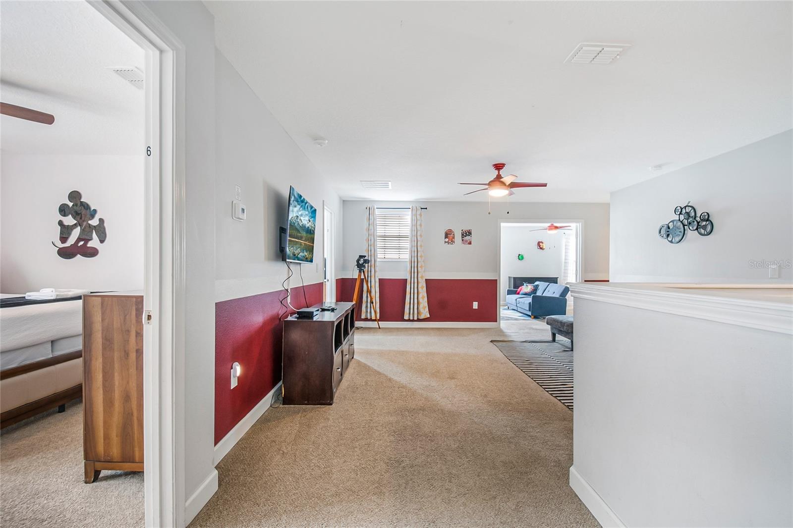 Image 54 of 96 For 1433 Thunderbird Road