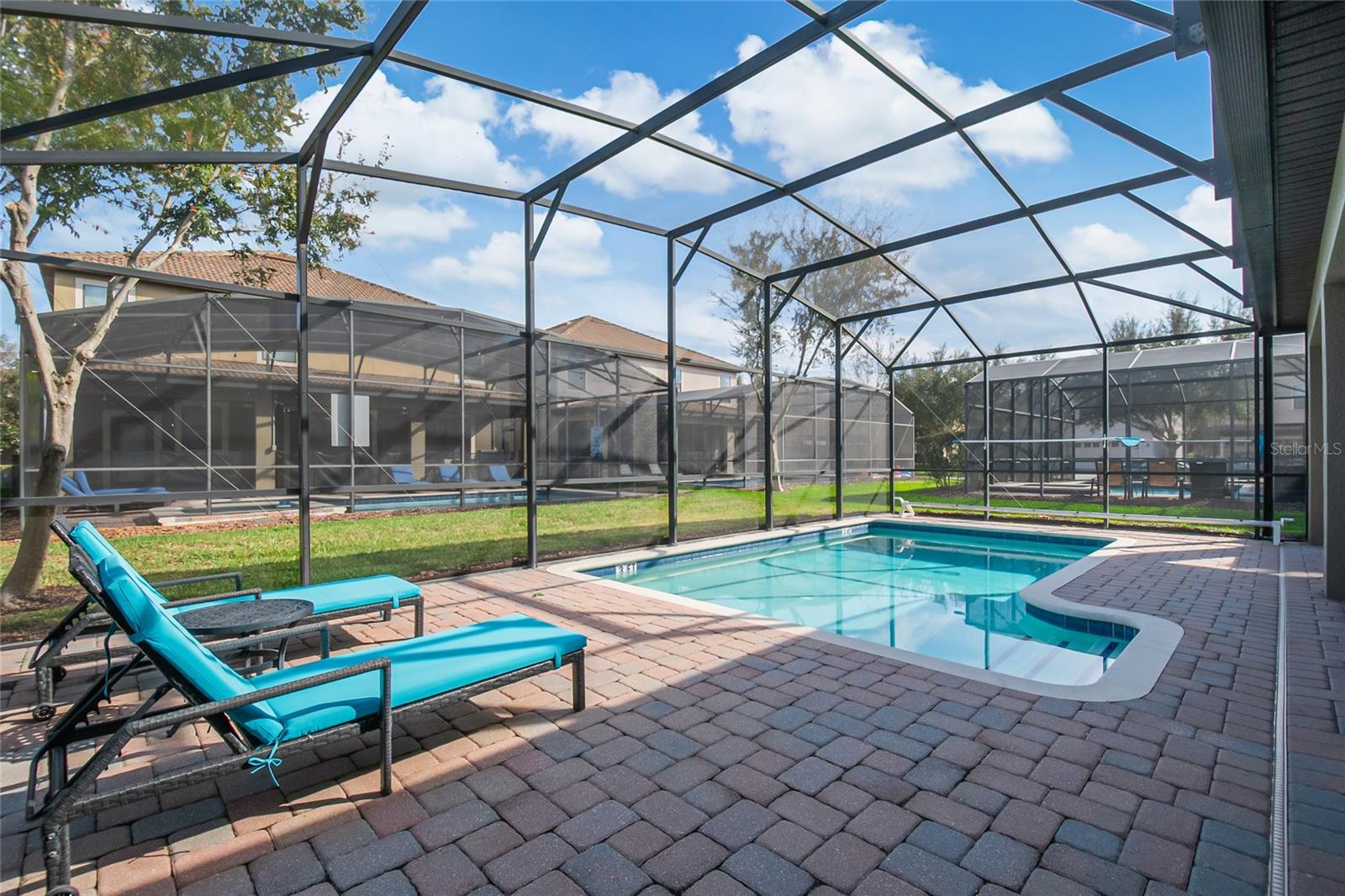 Image 71 of 96 For 1433 Thunderbird Road