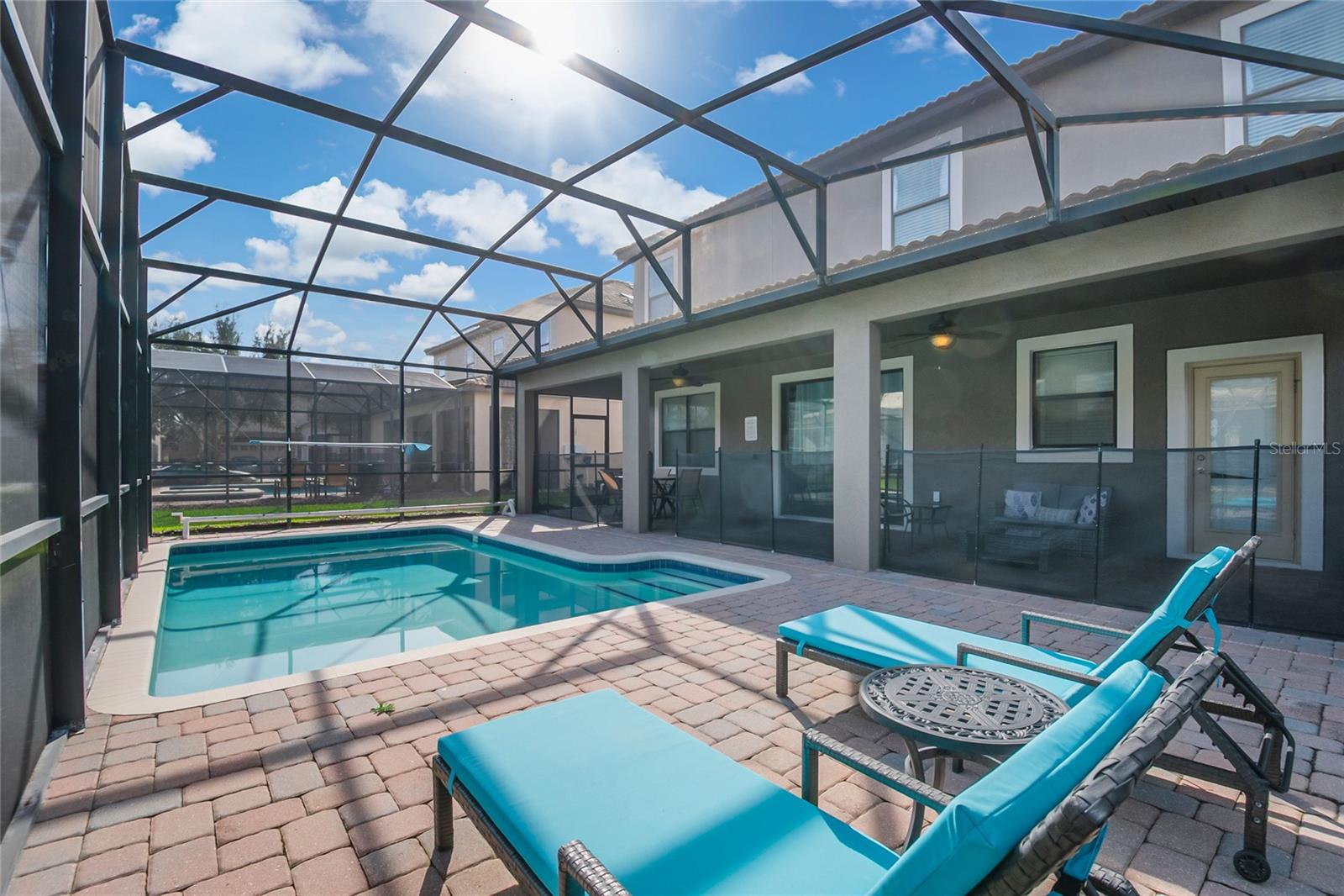 Image 72 of 96 For 1433 Thunderbird Road