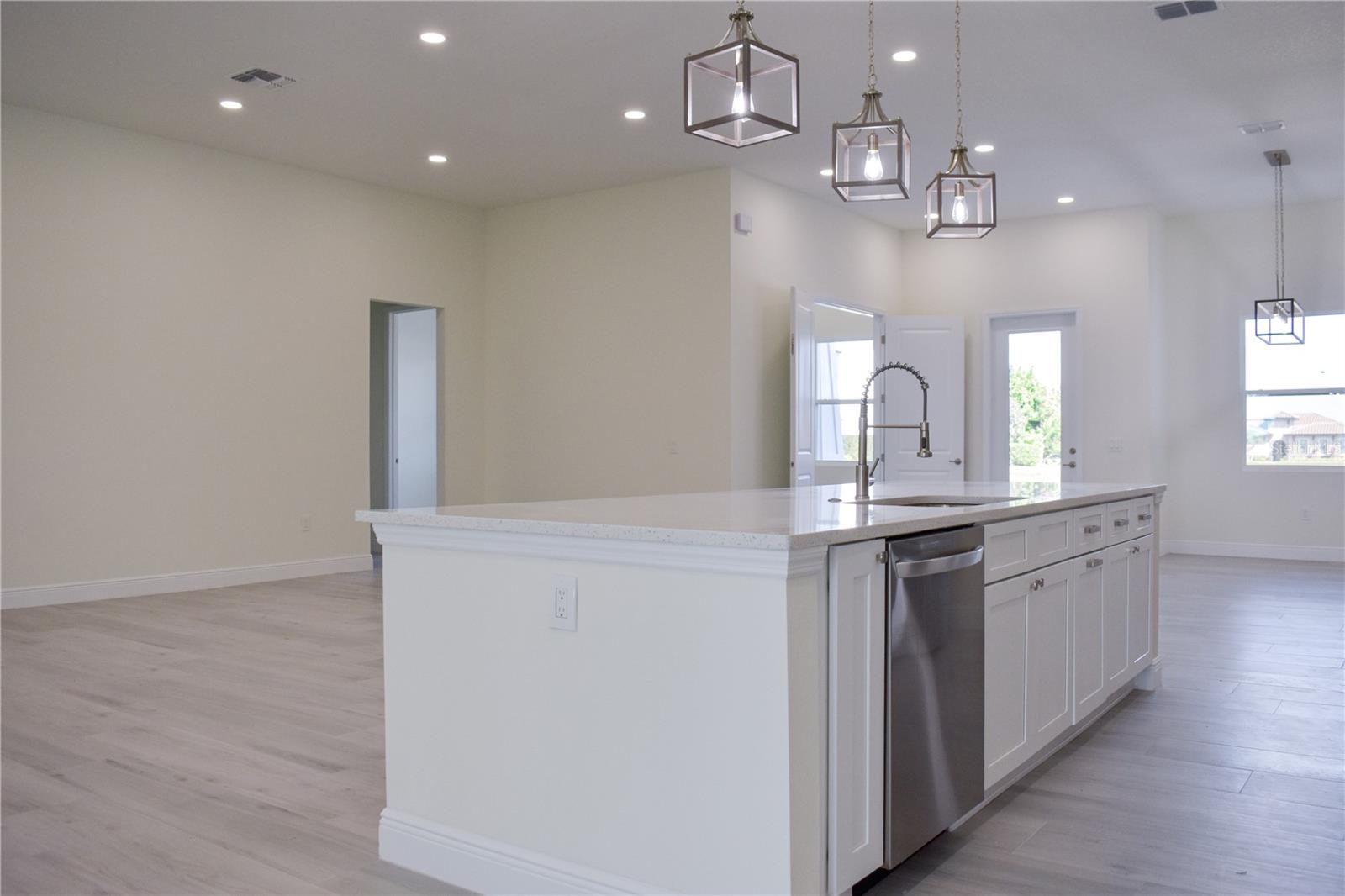 Image 19 of 65 For 163 Blazing Star Avenue