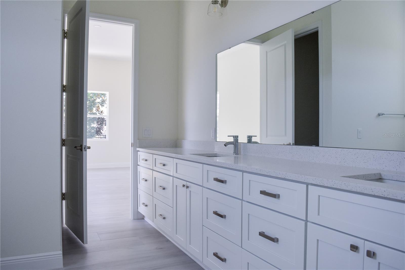 Image 30 of 65 For 163 Blazing Star Avenue