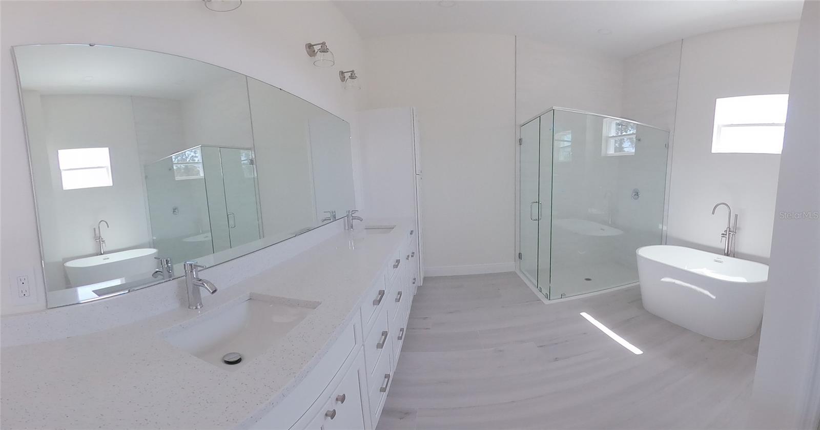 Image 33 of 65 For 163 Blazing Star Avenue