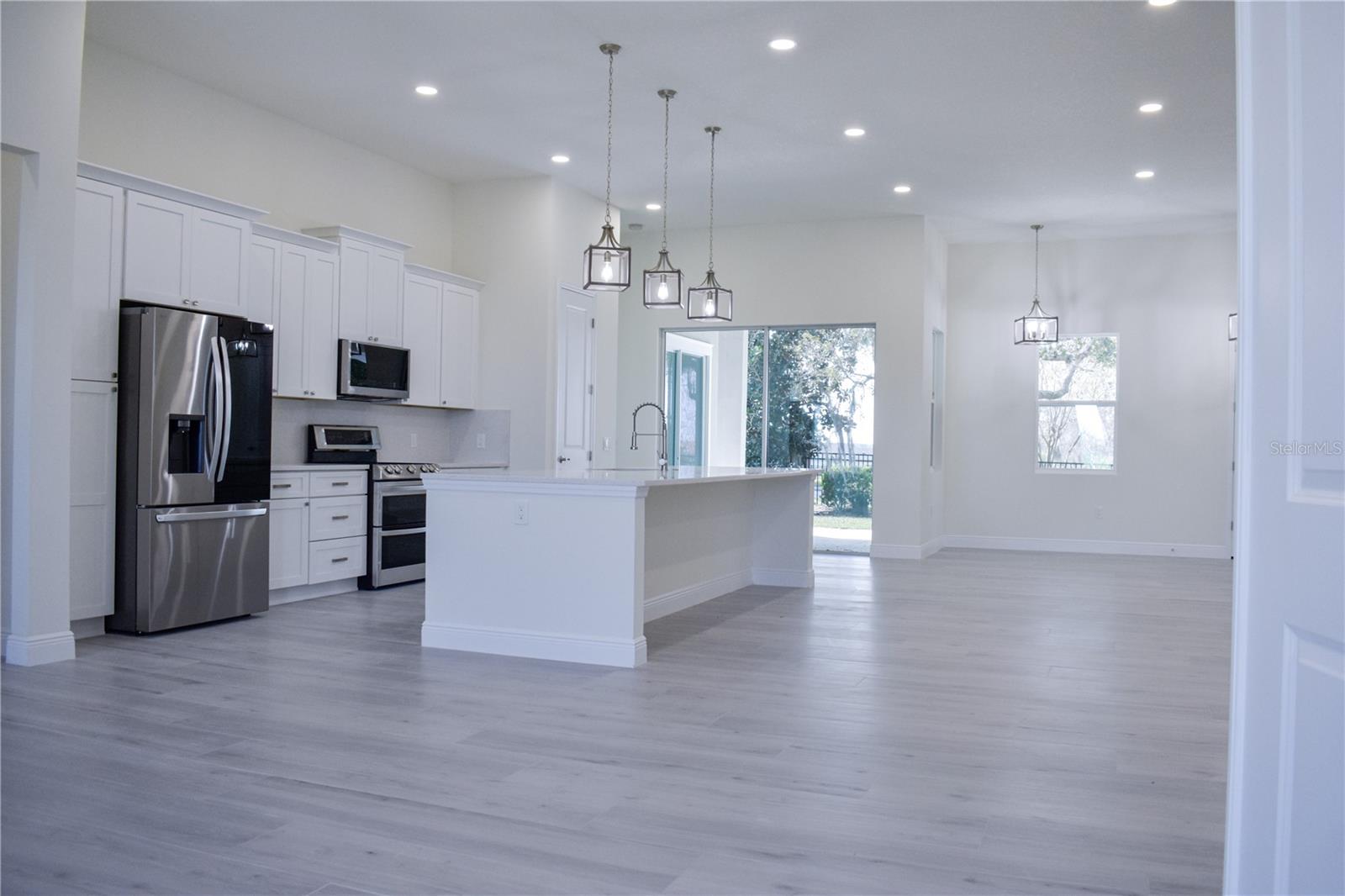 Image 9 of 65 For 163 Blazing Star Avenue