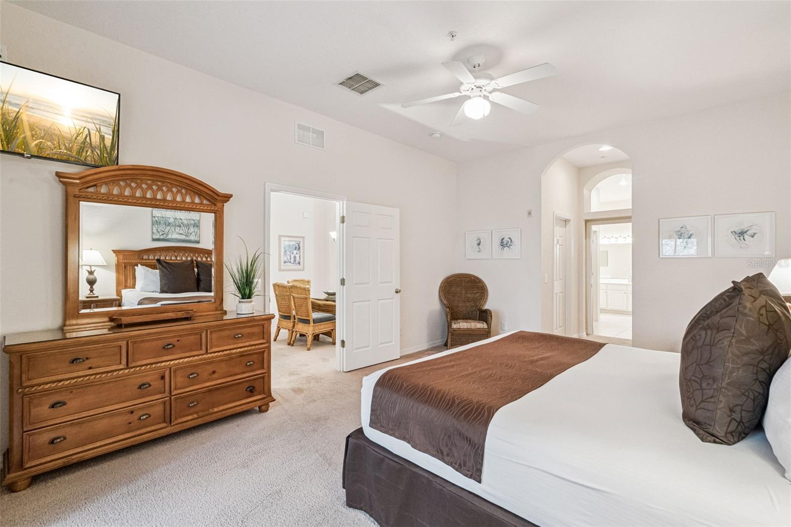 Image 20 of 54 For 316 New Providence Promenade