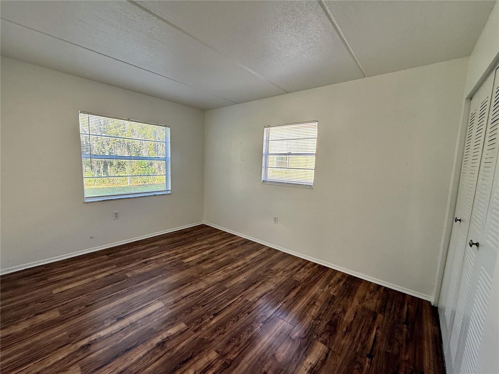 Image 11 of 17 For 716 Michigan Court 2