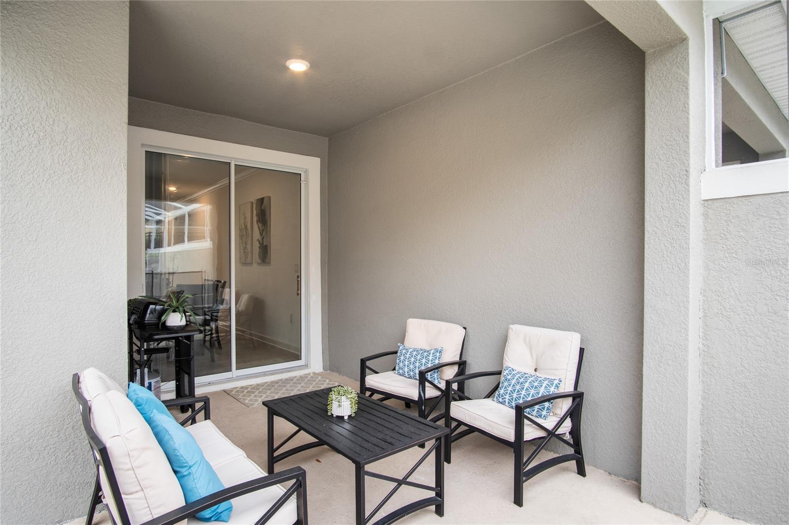 Image 31 of 41 For 1042 Splash Shot Place