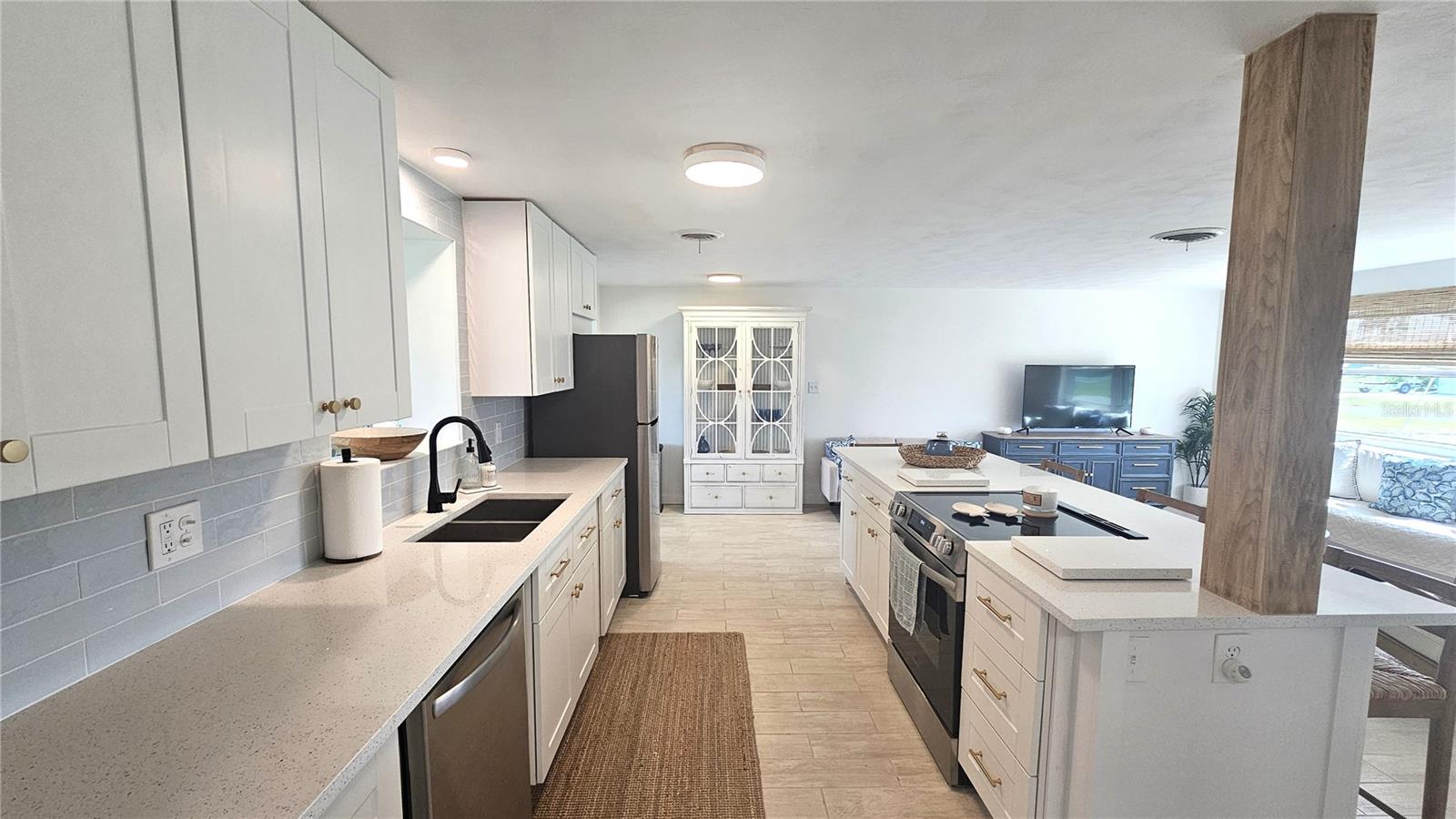 Image 9 of 37 For 1210 Maryknoll Road