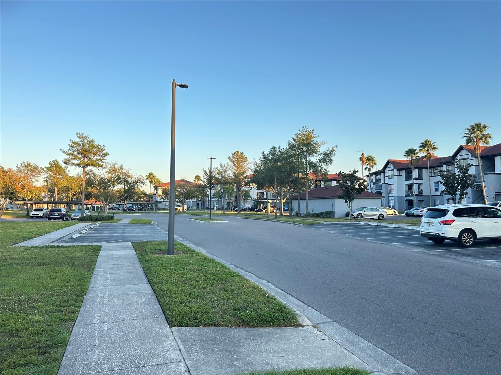 Image 6 of 28 For 5550 Pga Boulevard 5135