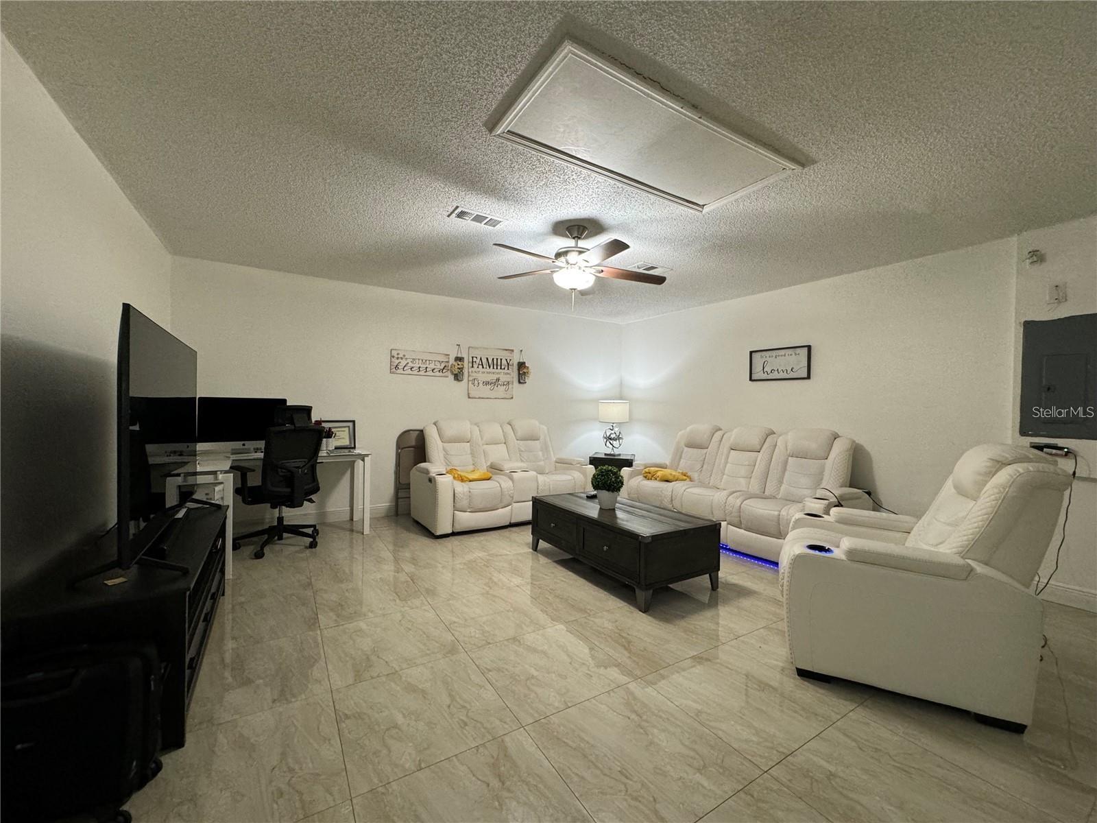 Image 17 of 33 For 2112 Jessa Drive