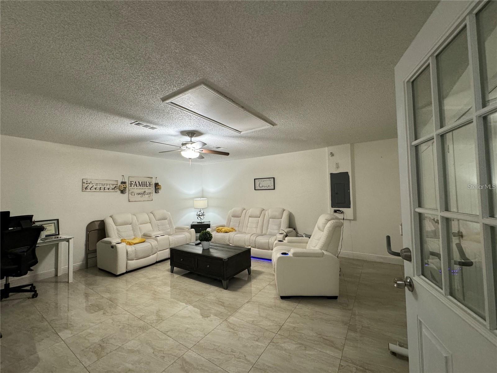 Image 20 of 33 For 2112 Jessa Drive