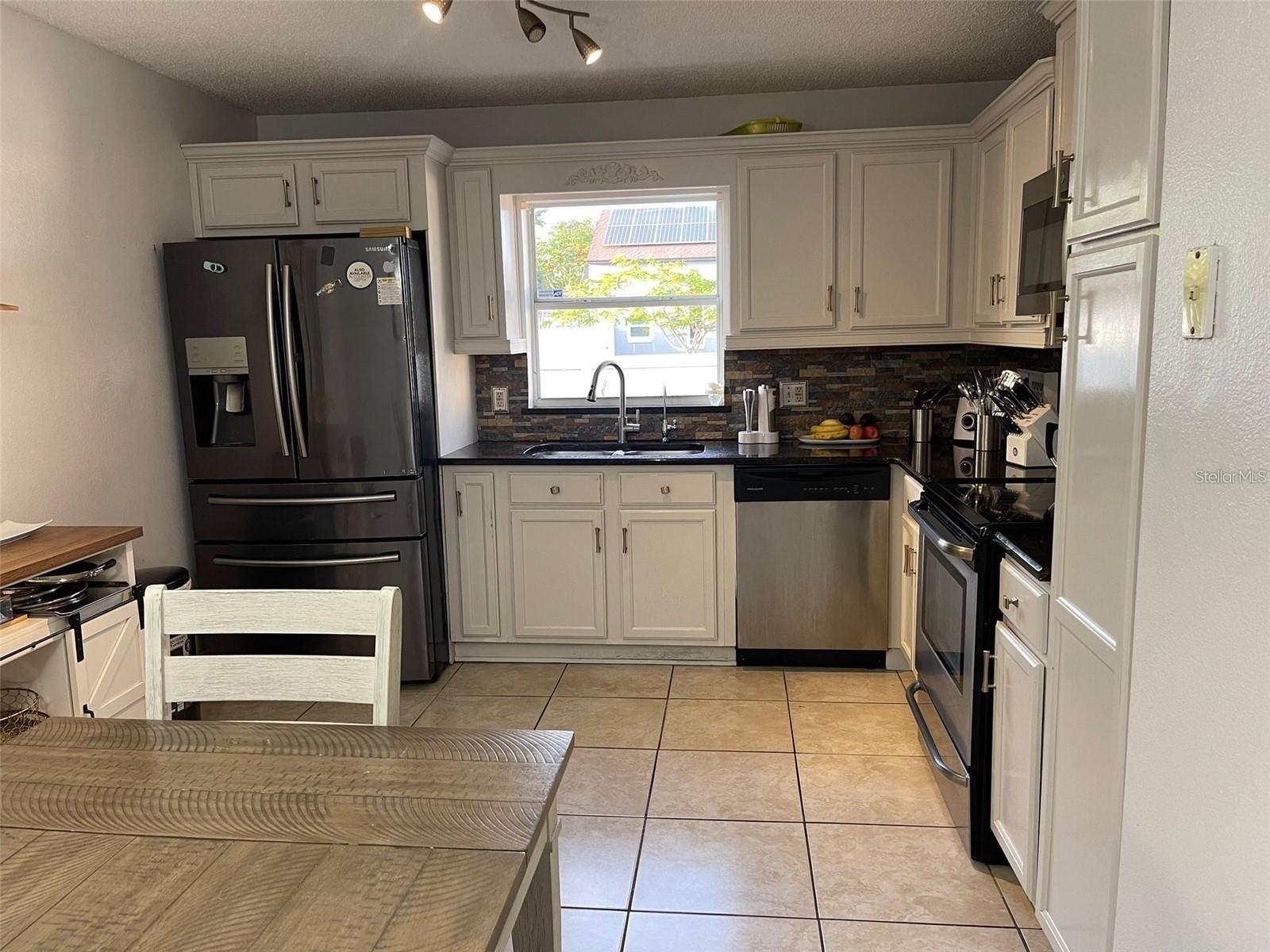 Image 7 of 33 For 2112 Jessa Drive