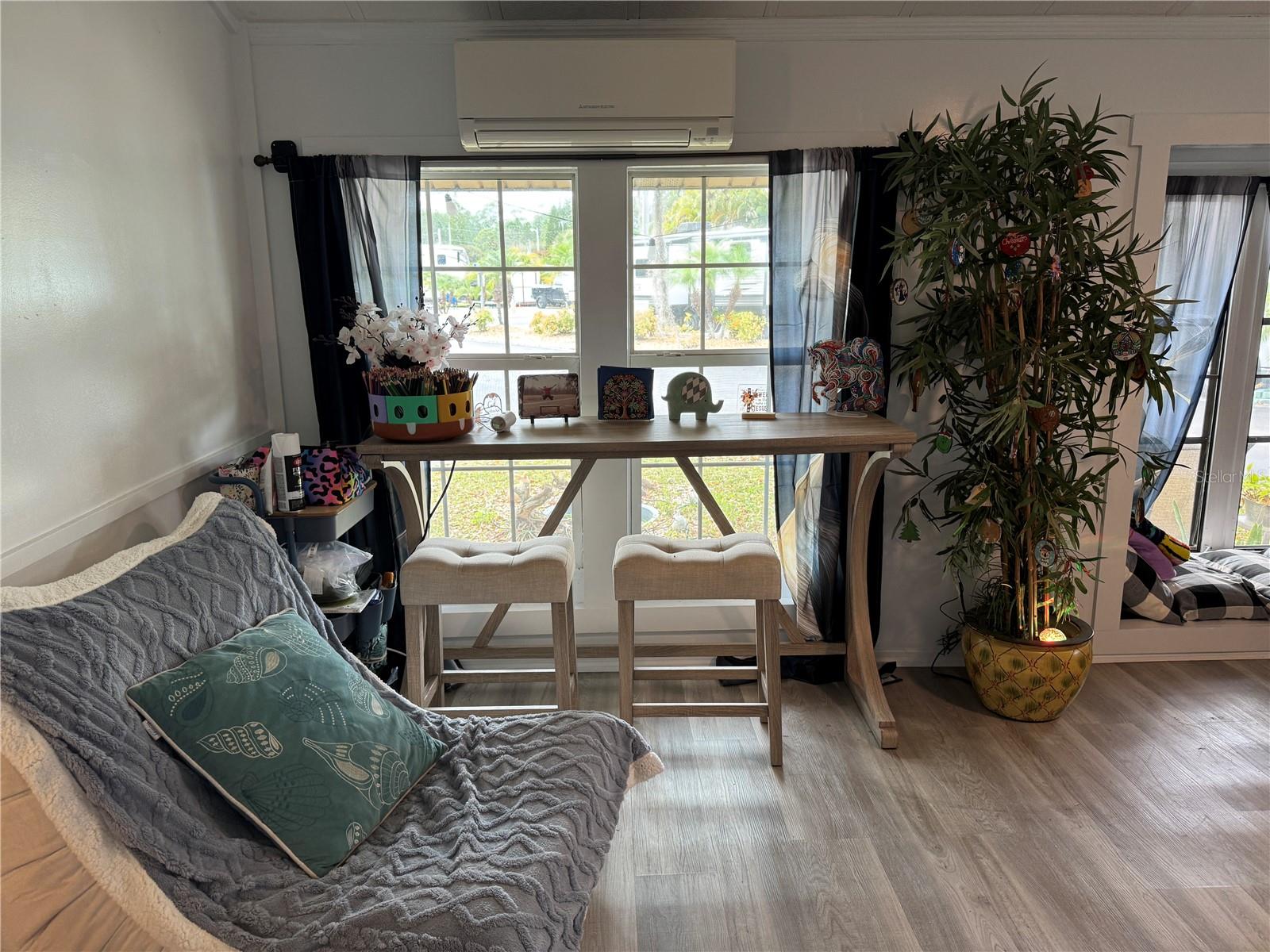 Image 4 of 37 For 1401 Starboard Drive