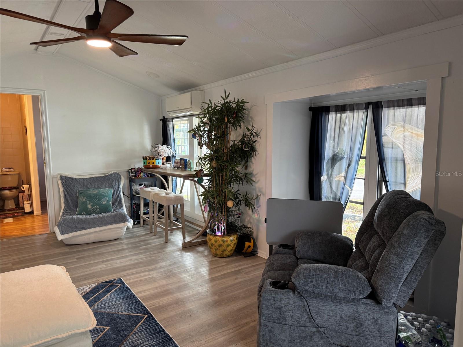 Image 5 of 37 For 1401 Starboard Drive