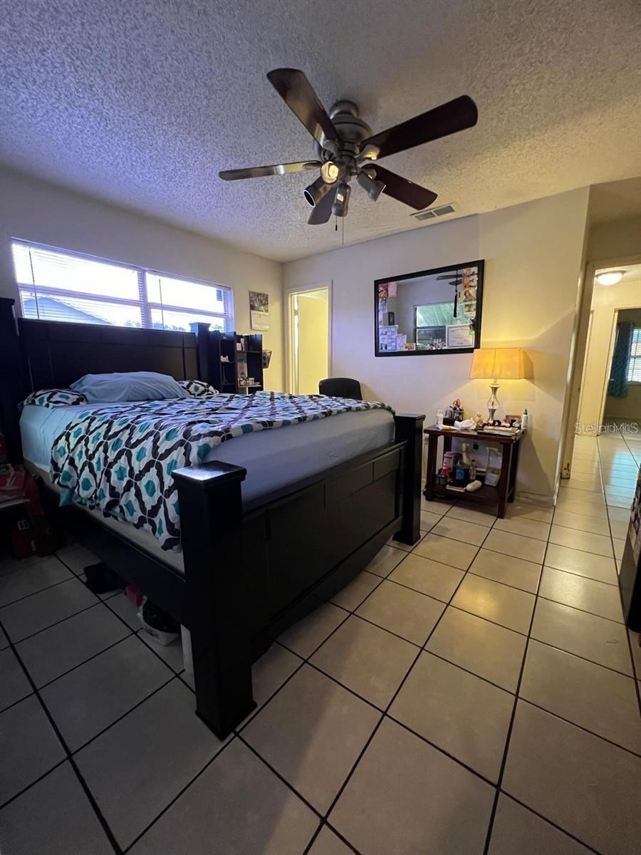 Image 22 of 45 For 1100 Calanda Avenue