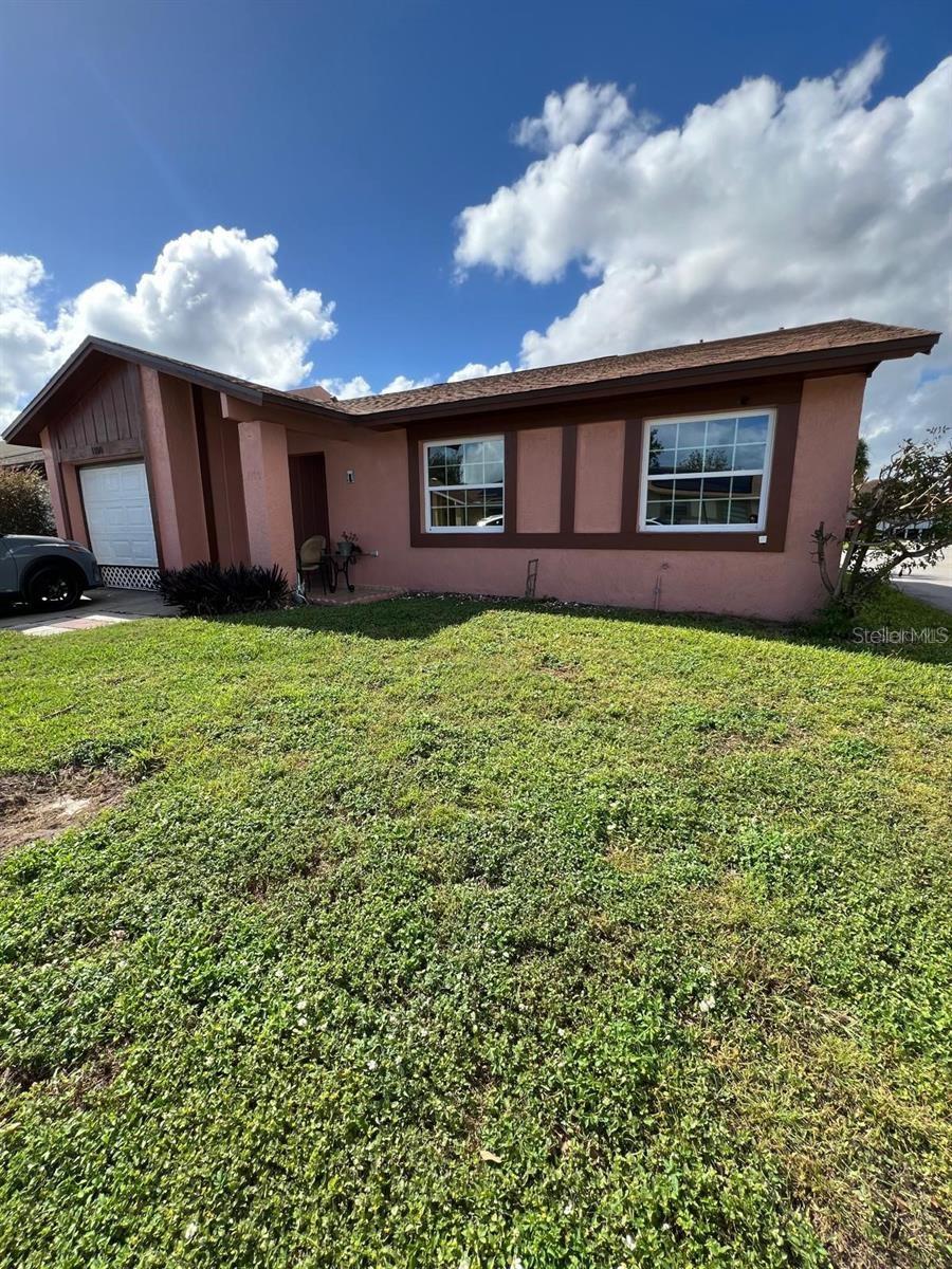 Image 3 of 45 For 1100 Calanda Avenue