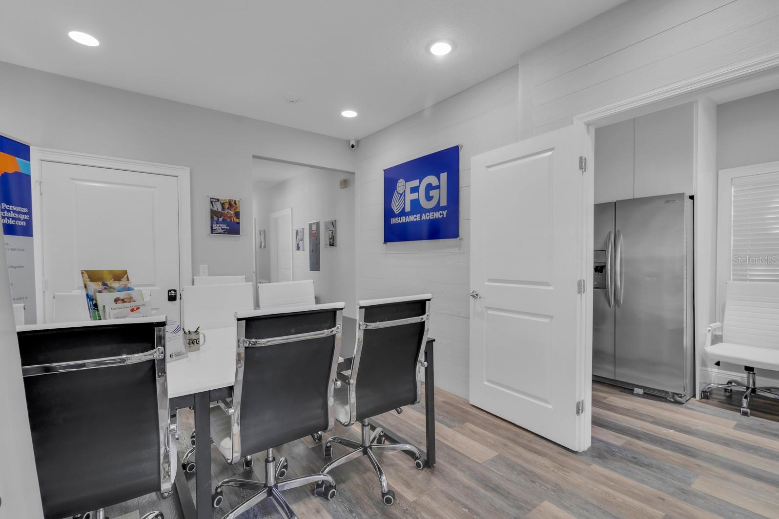 Image 18 of 40 For 702 Mabbette Street