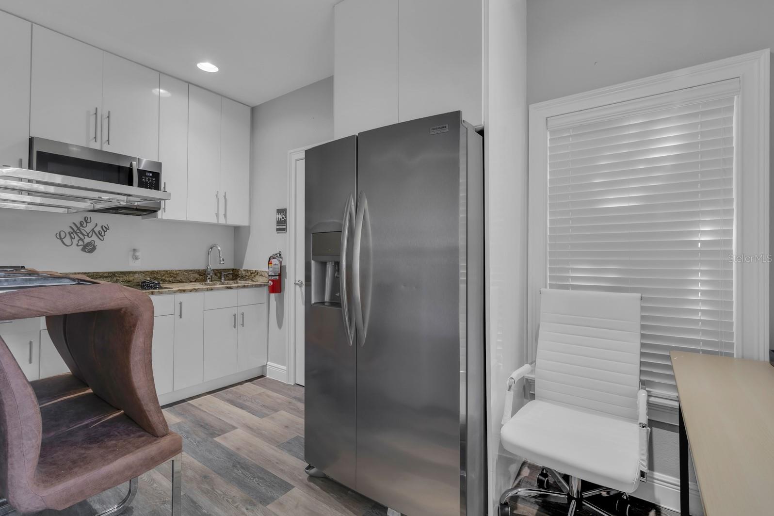 Image 19 of 40 For 702 Mabbette Street