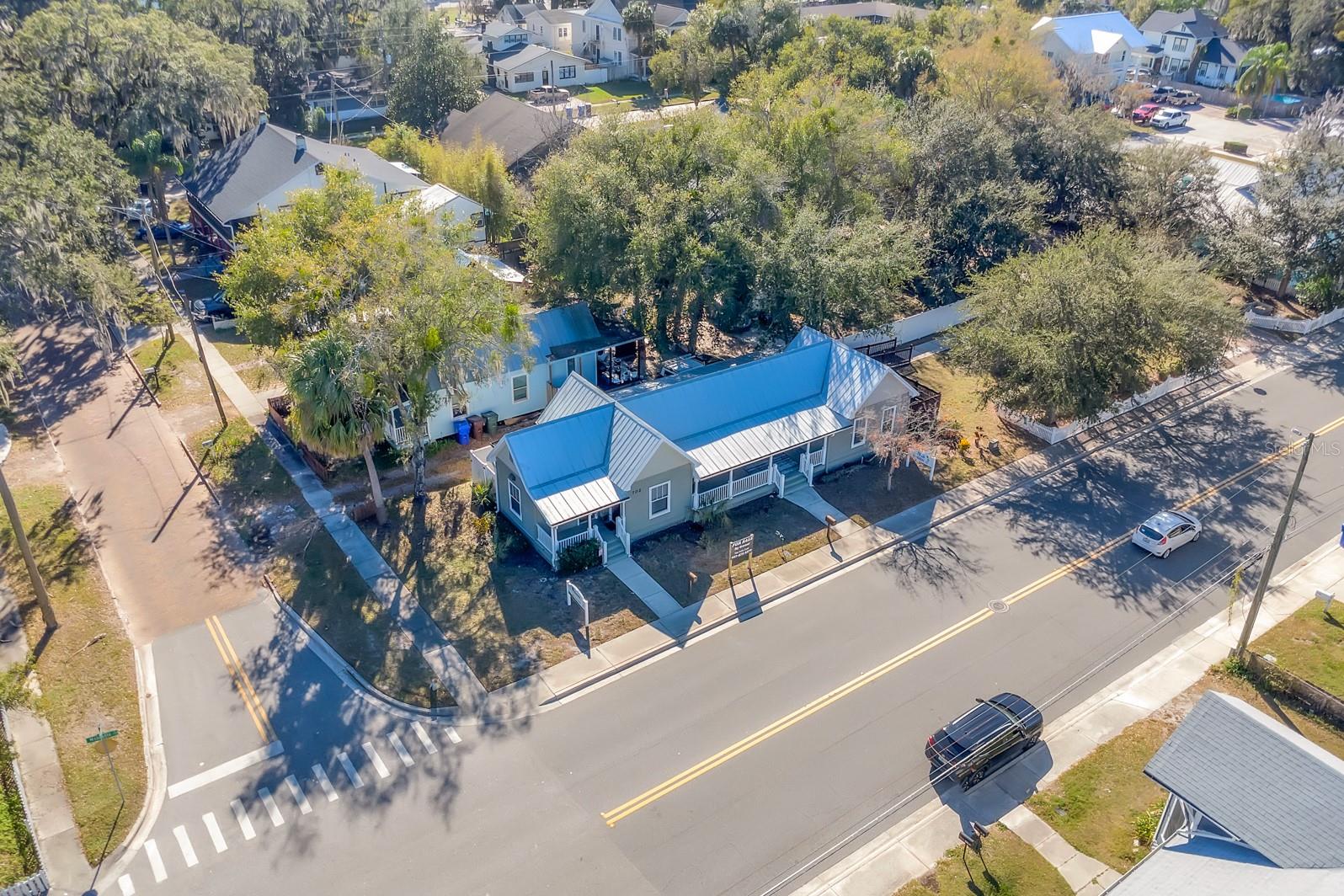 Image 7 of 40 For 702 Mabbette Street