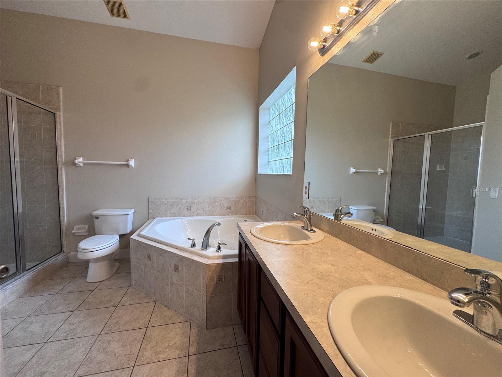 Image 15 of 30 For 4924 Raylene Way