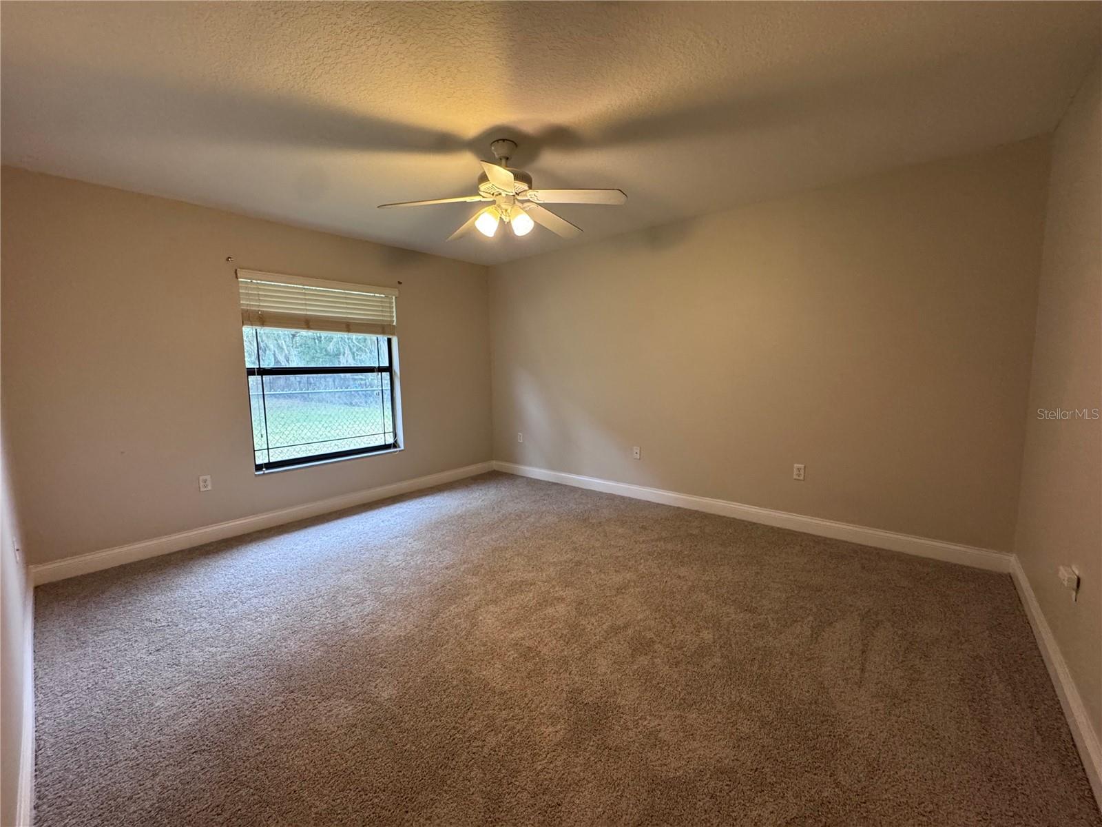 Image 19 of 30 For 4924 Raylene Way